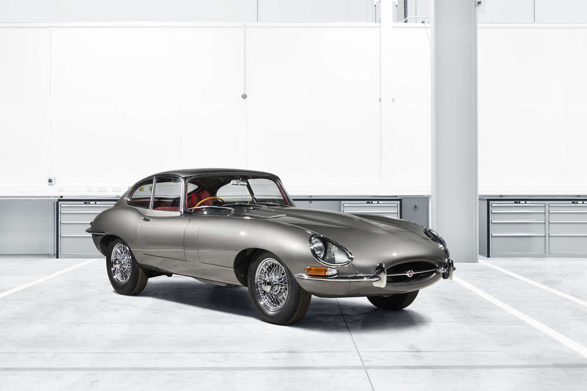 Classic Works Jaguar Land Lover