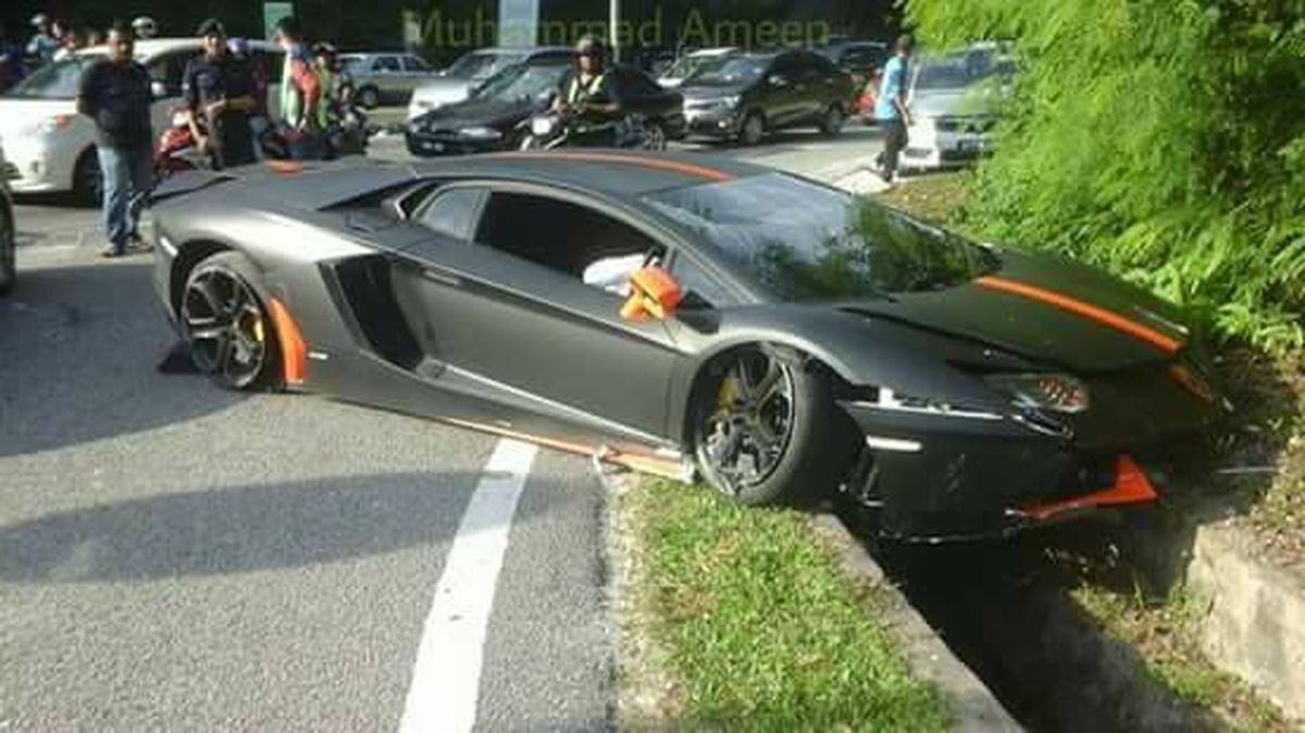 Accidente Lamborghini Aventador Malasia