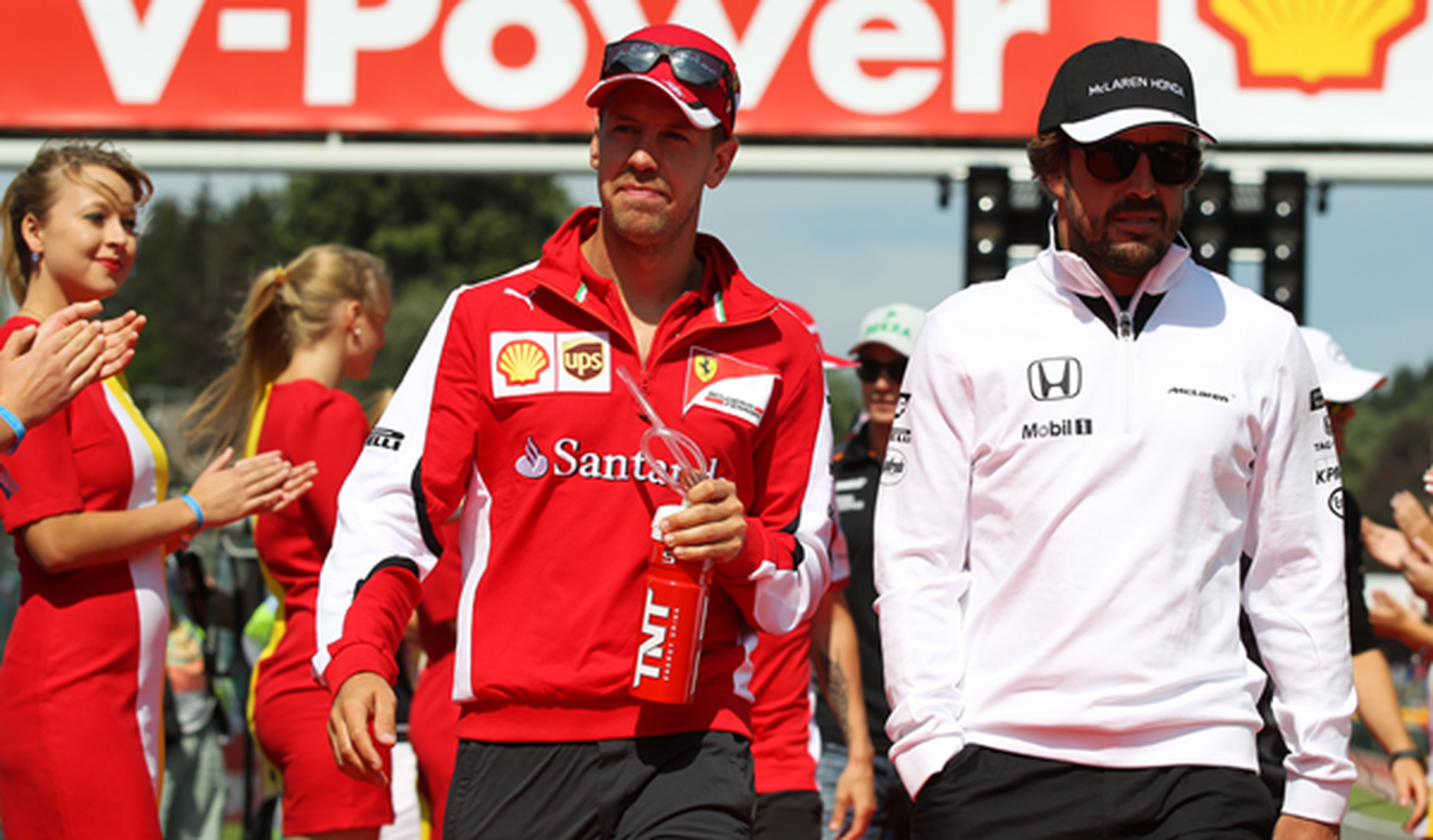 "A Alonso le falta lo que hace Vettel fuera de pista"