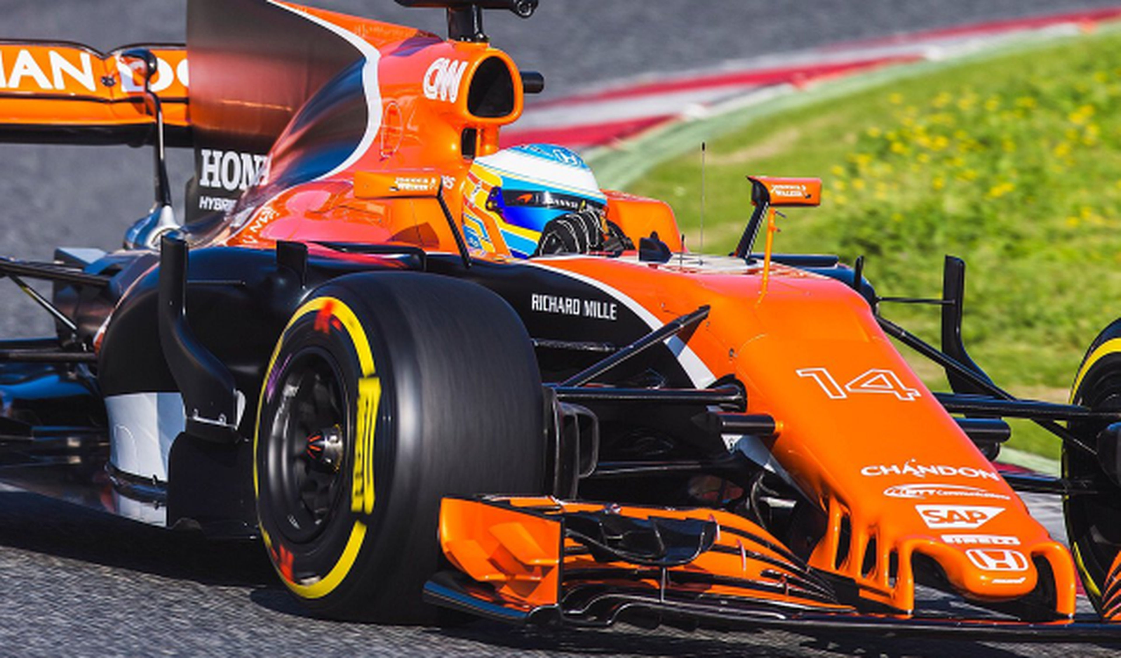Alonso pilota por primera vez el McLaren MCL32