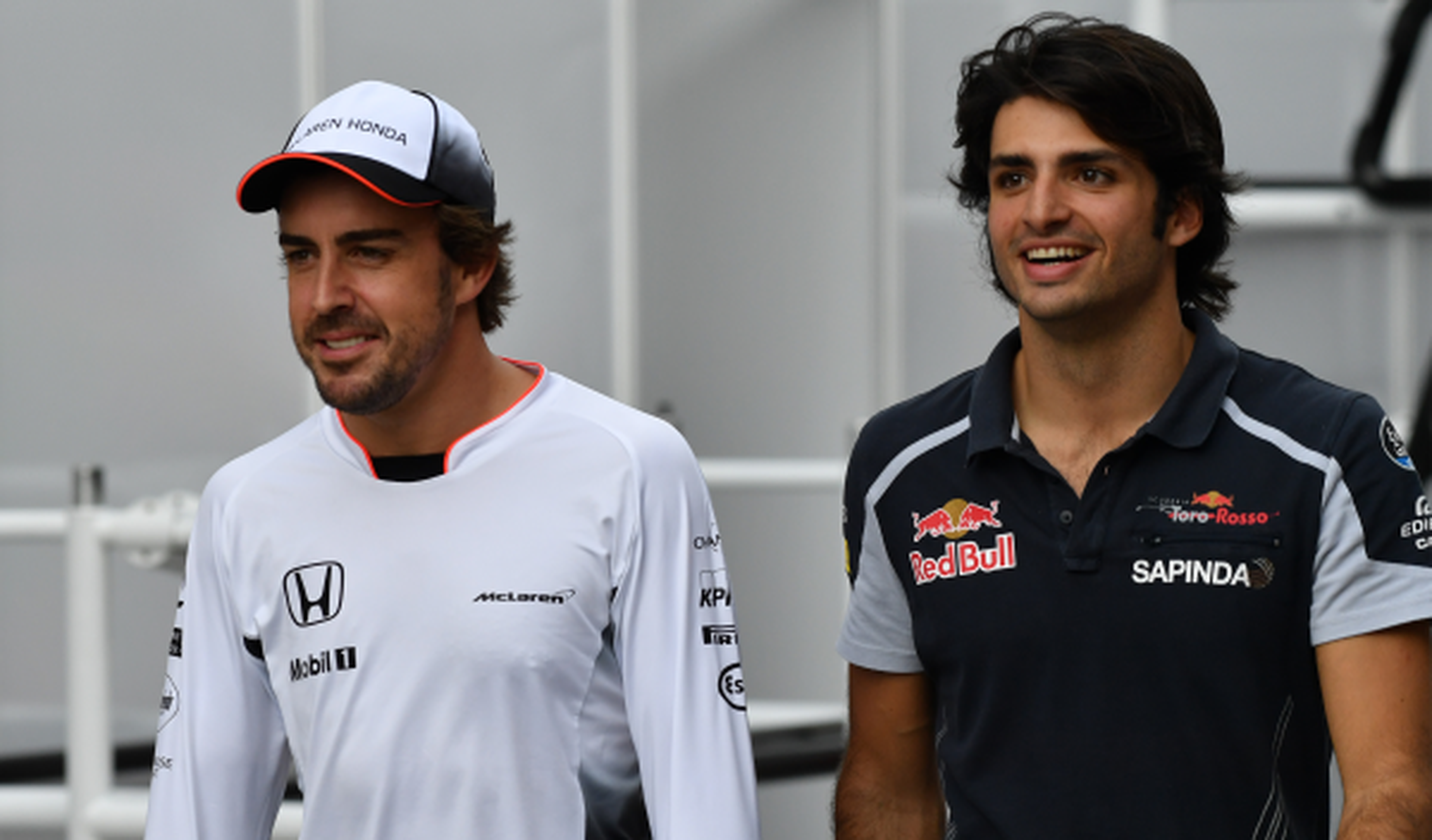 Alonso y Sainz, entre los 10 mejores pilotos de F1 del año
