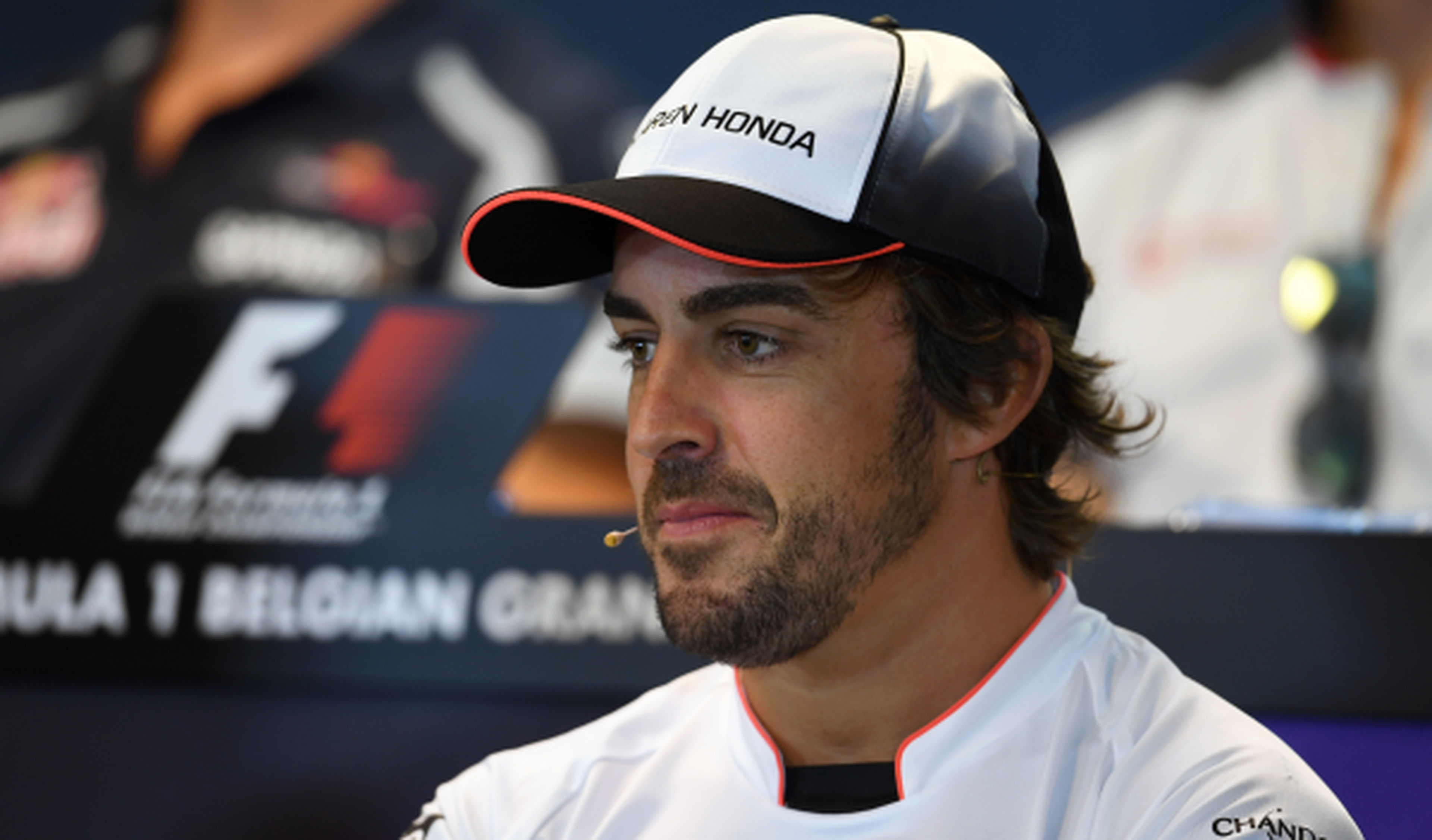 Alonso: "Si 2017 es más emocionante, seguiré en F1"