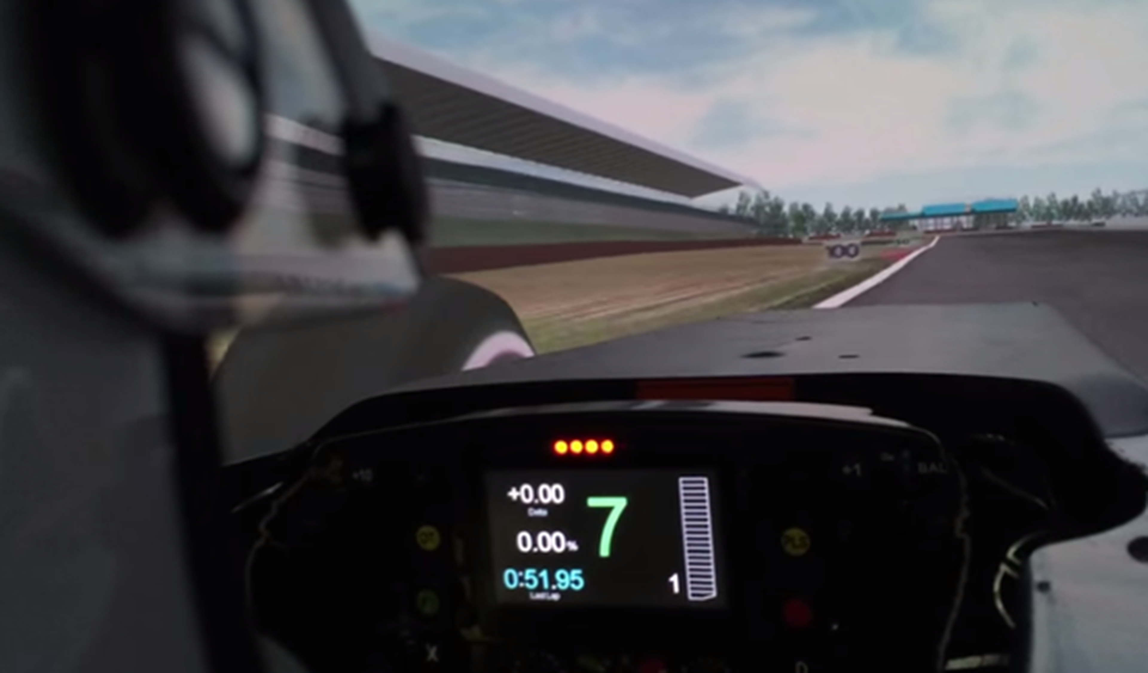 Así es el entremiento de Fernando Alonso en el simulador