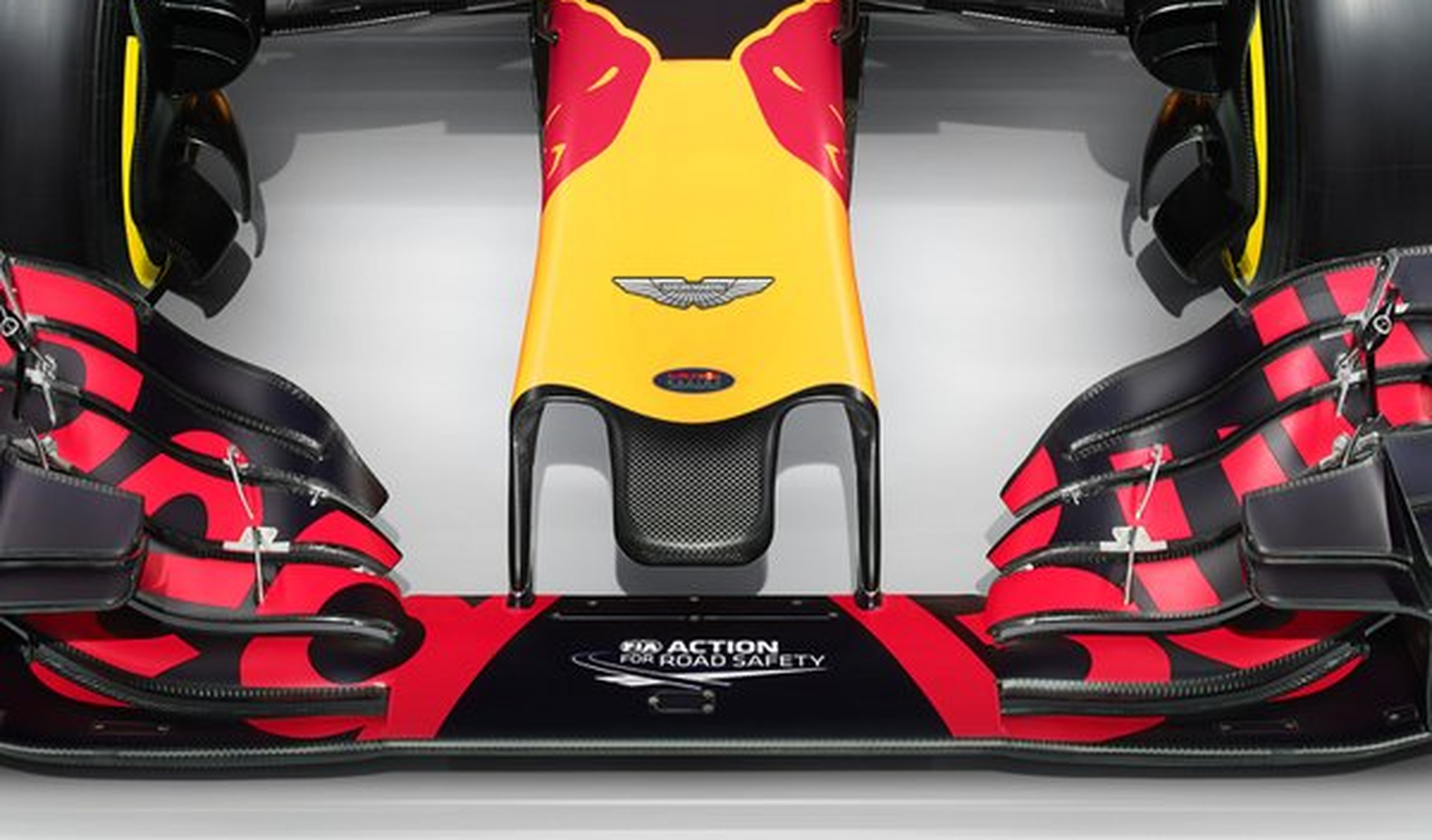 Aston Martin se une a Red Bull como socio de innovación
