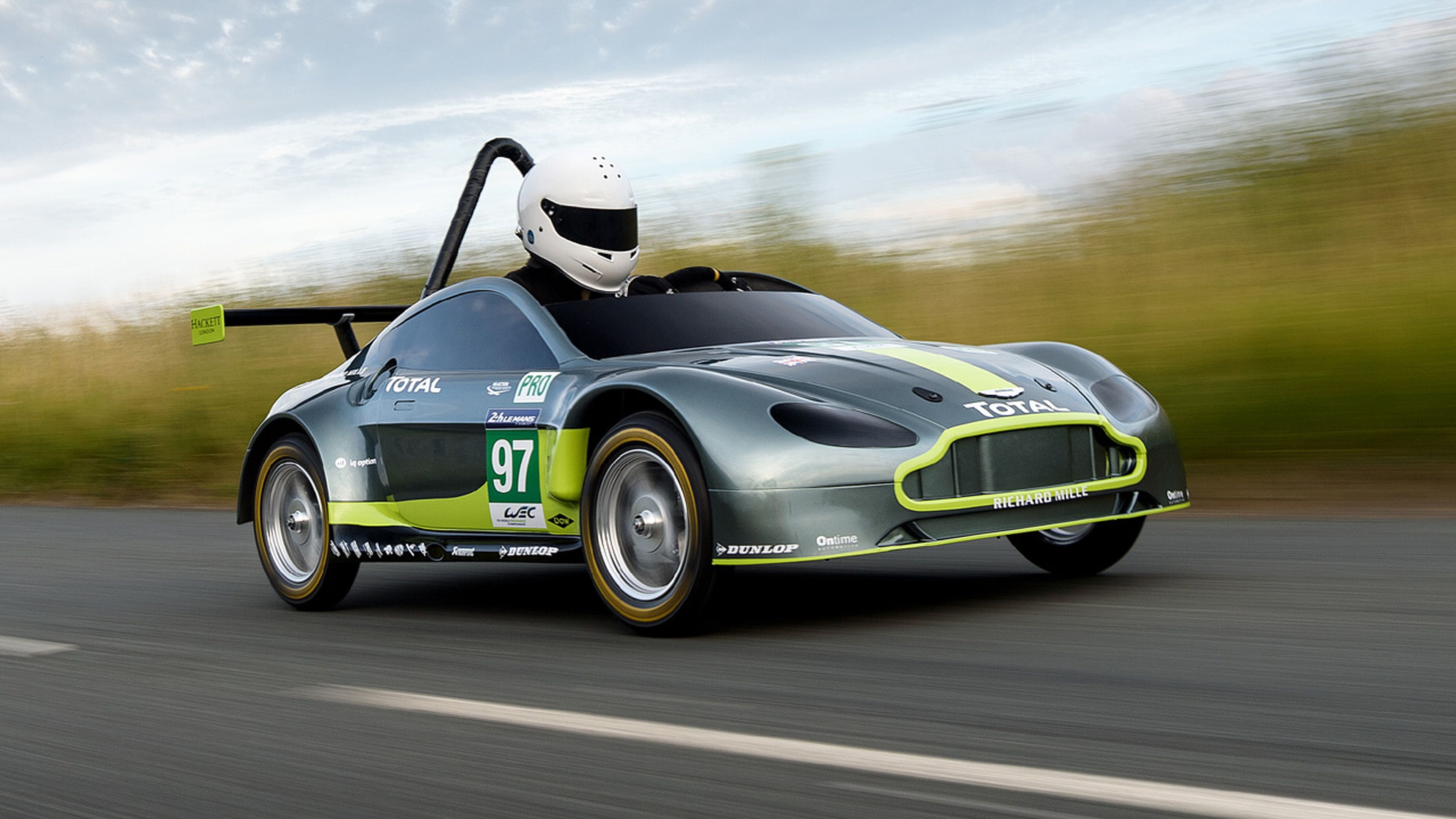 Aston Martin Vantage GTE en miniatura