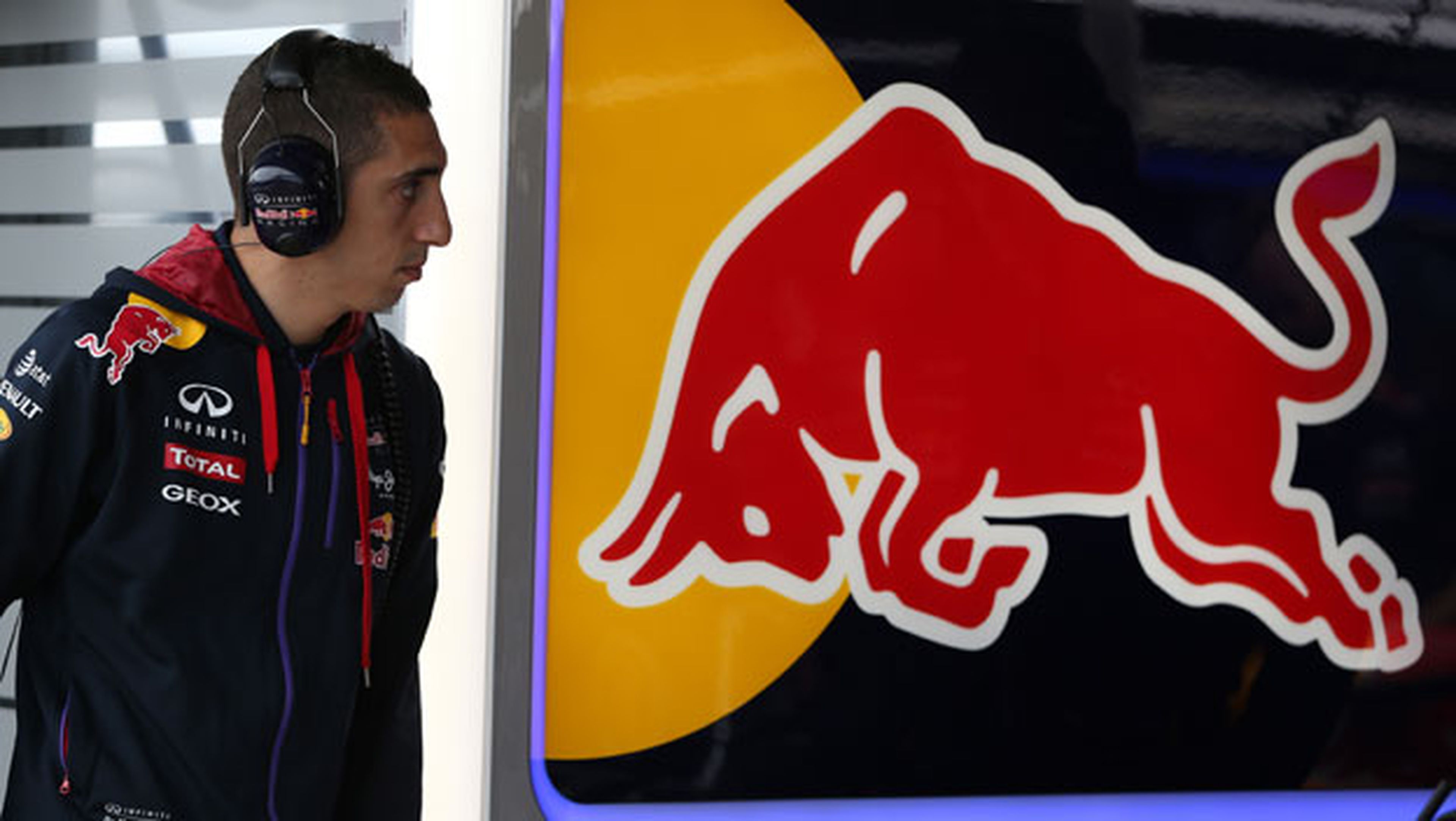 Buemi seguirá como piloto reserva de Red Bull en 2015