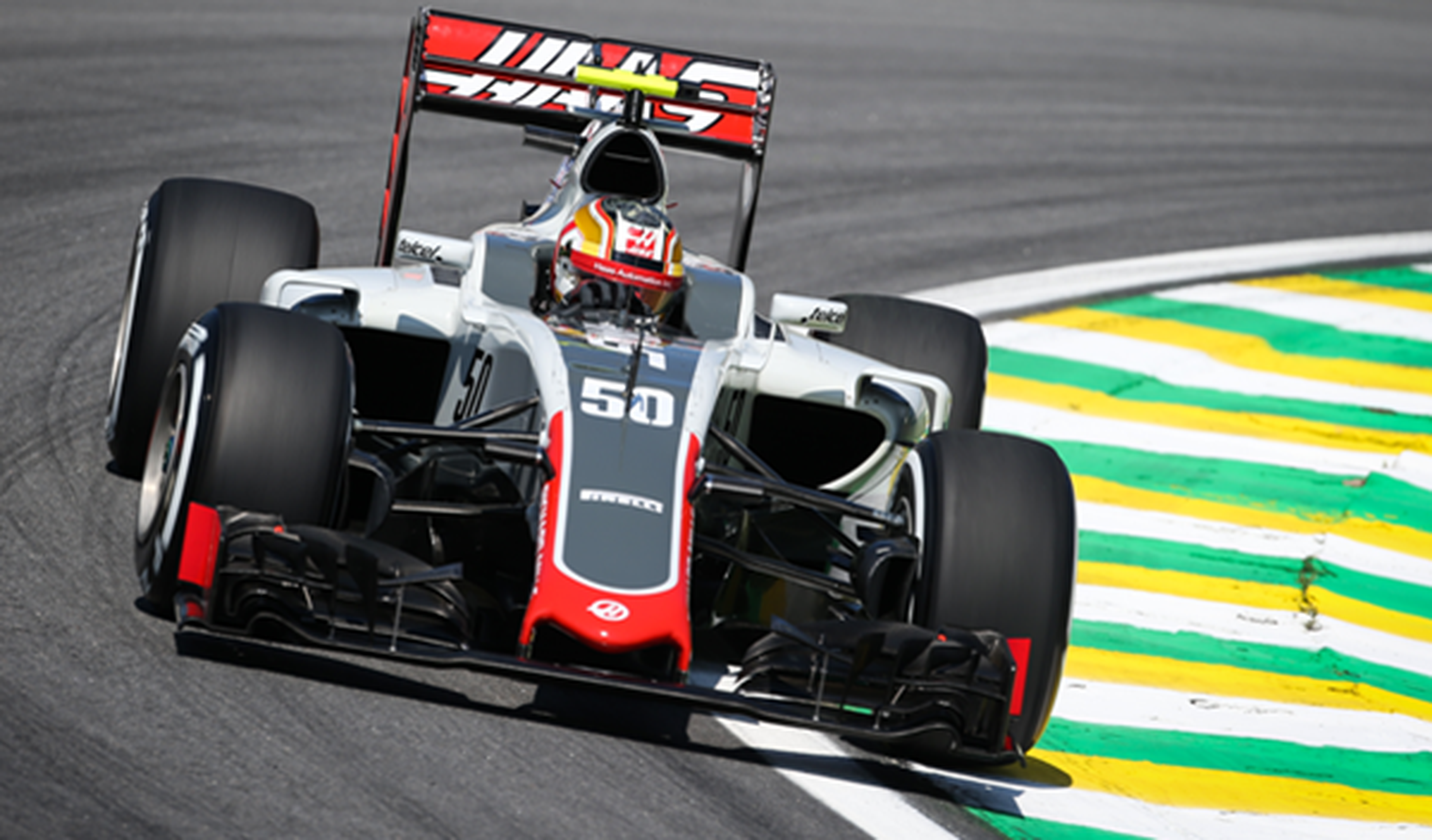 Charles Leclerc se baja del F1 de Haas para ganar la GP3
