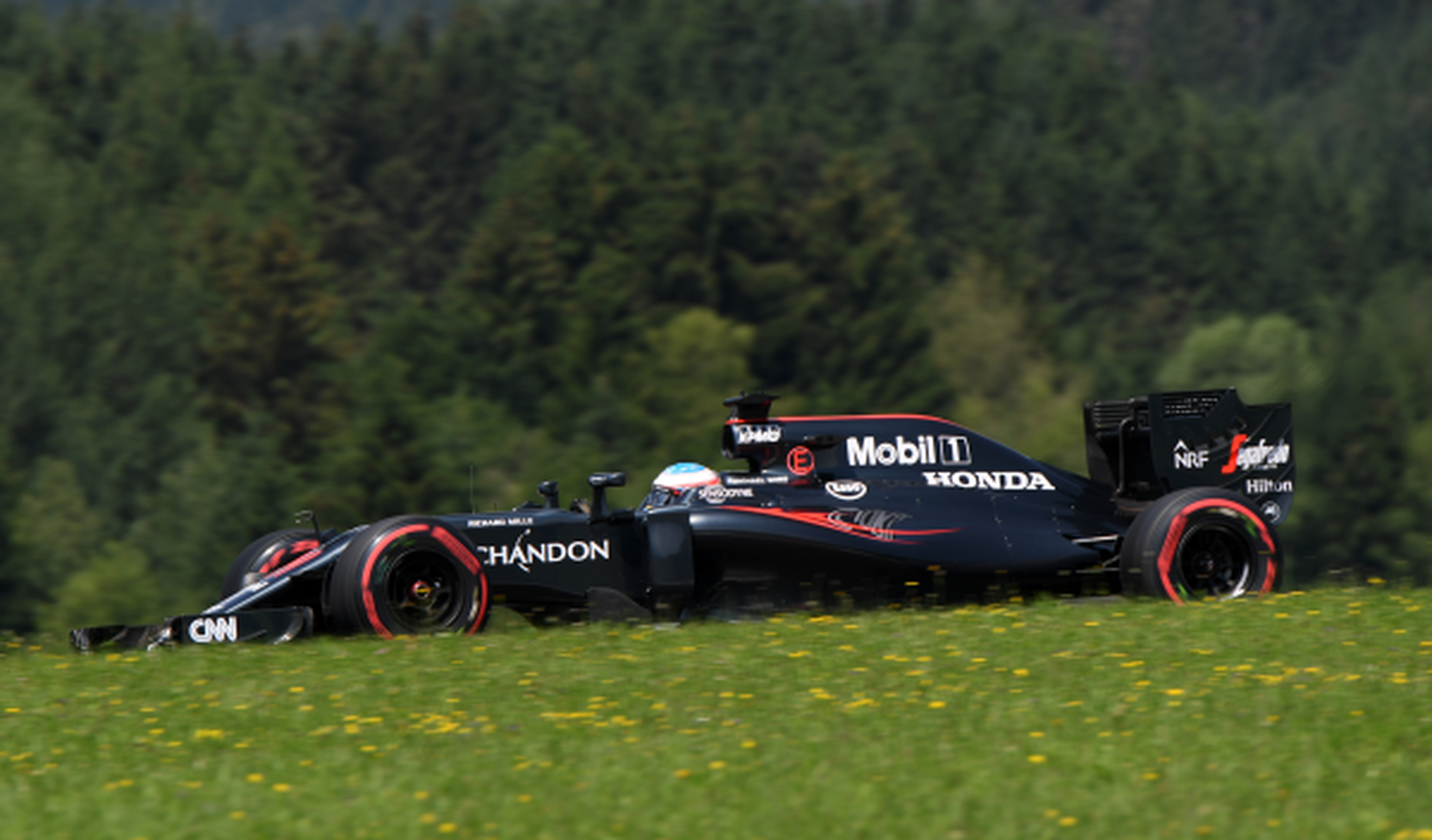 Un error de EGB de Mclaren deja a Alonso sin Q3 en Austria