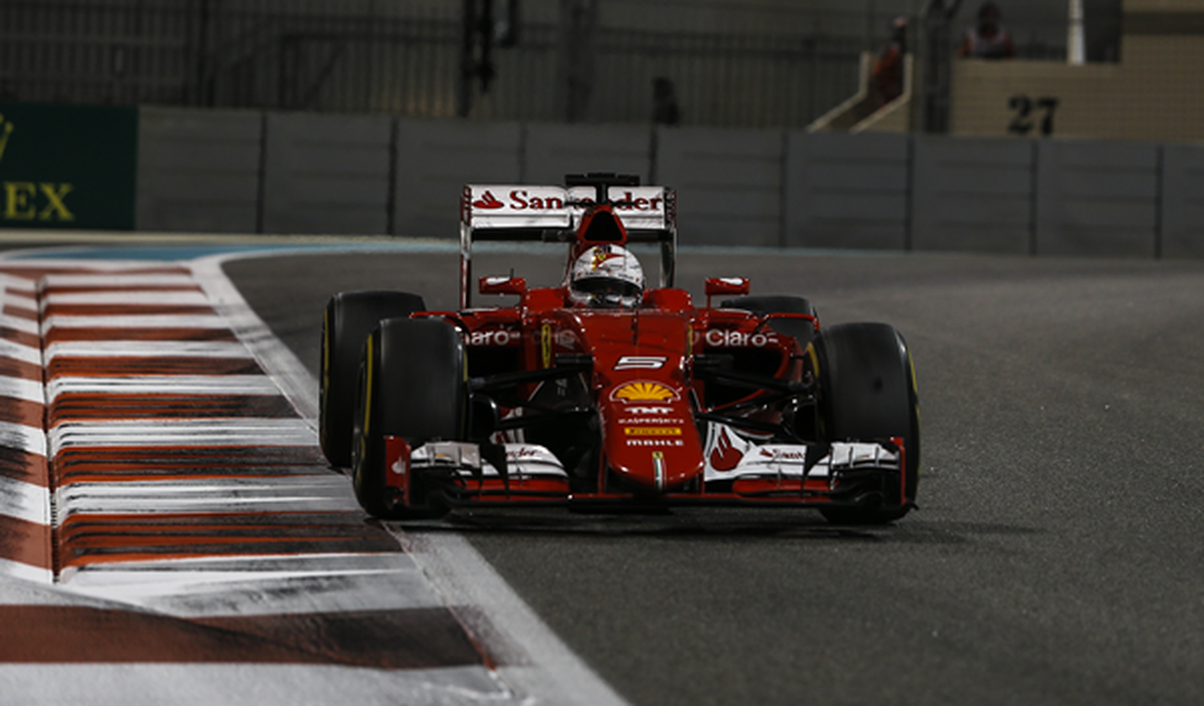 Un error de estrategia deja a Vettel 16º en Abu Dhabi