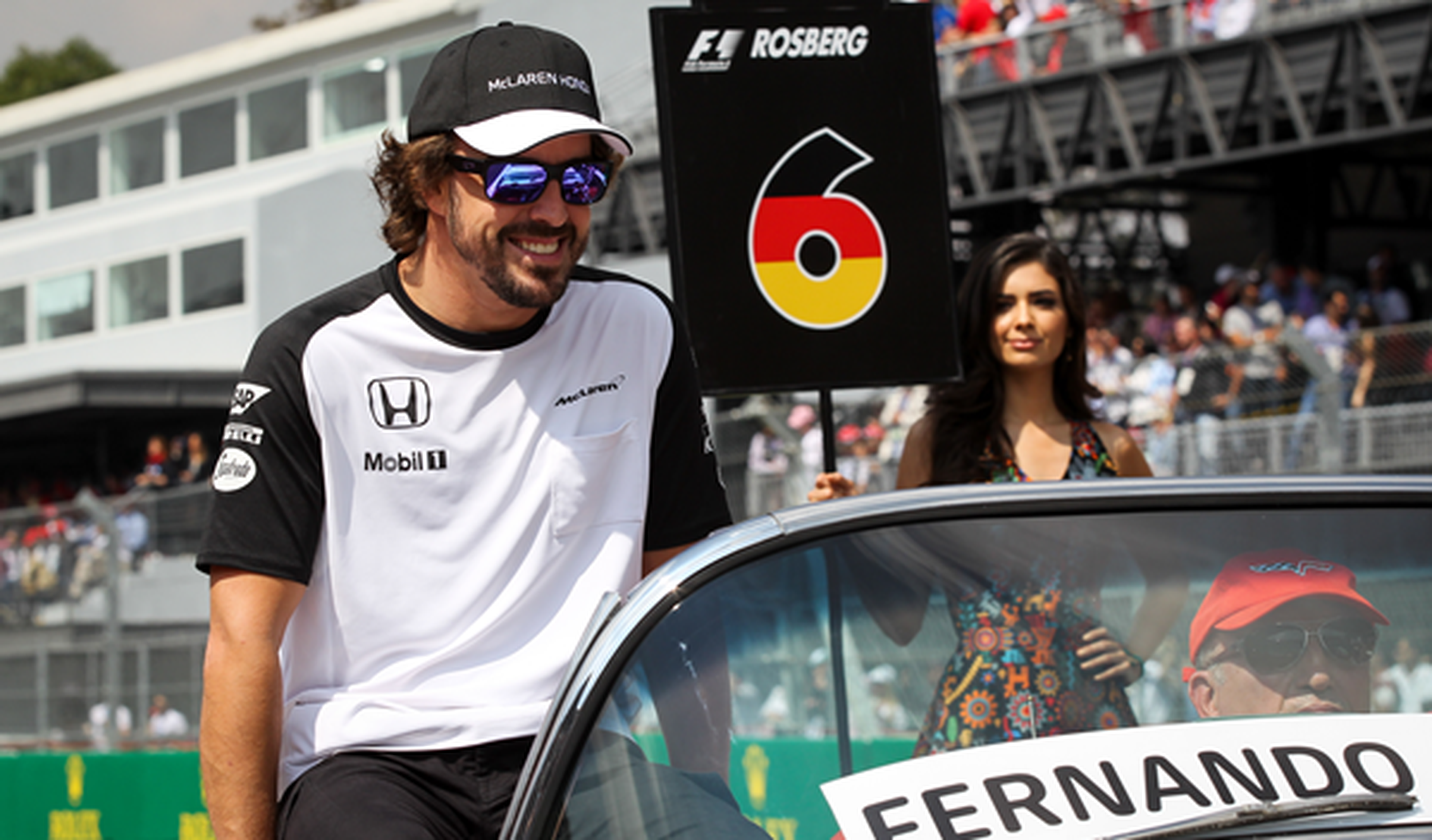 Fernando Alonso abandona en la primera vuelta en México