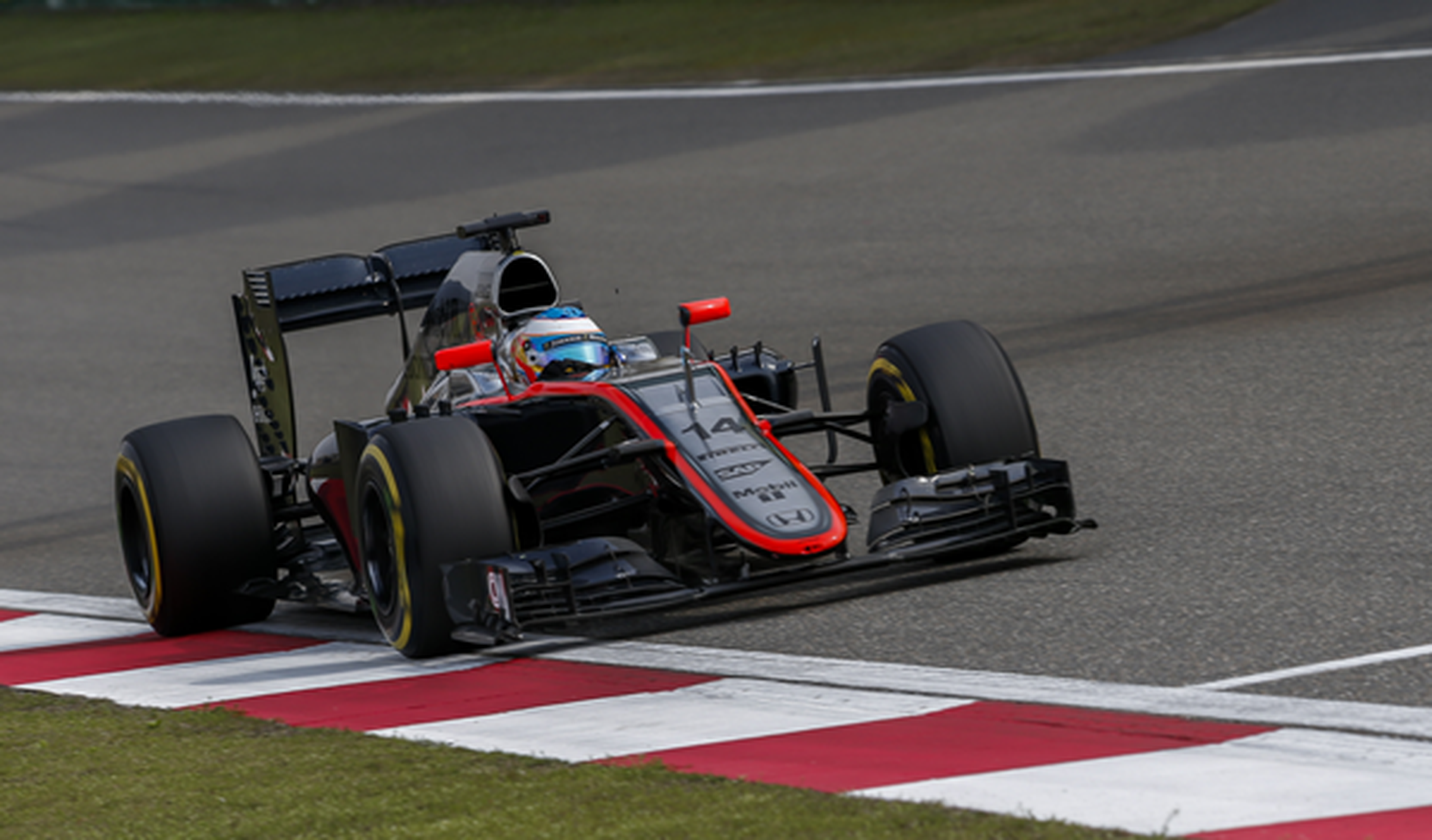 Fernando Alonso: "acabar la carrera sería un buen premio"