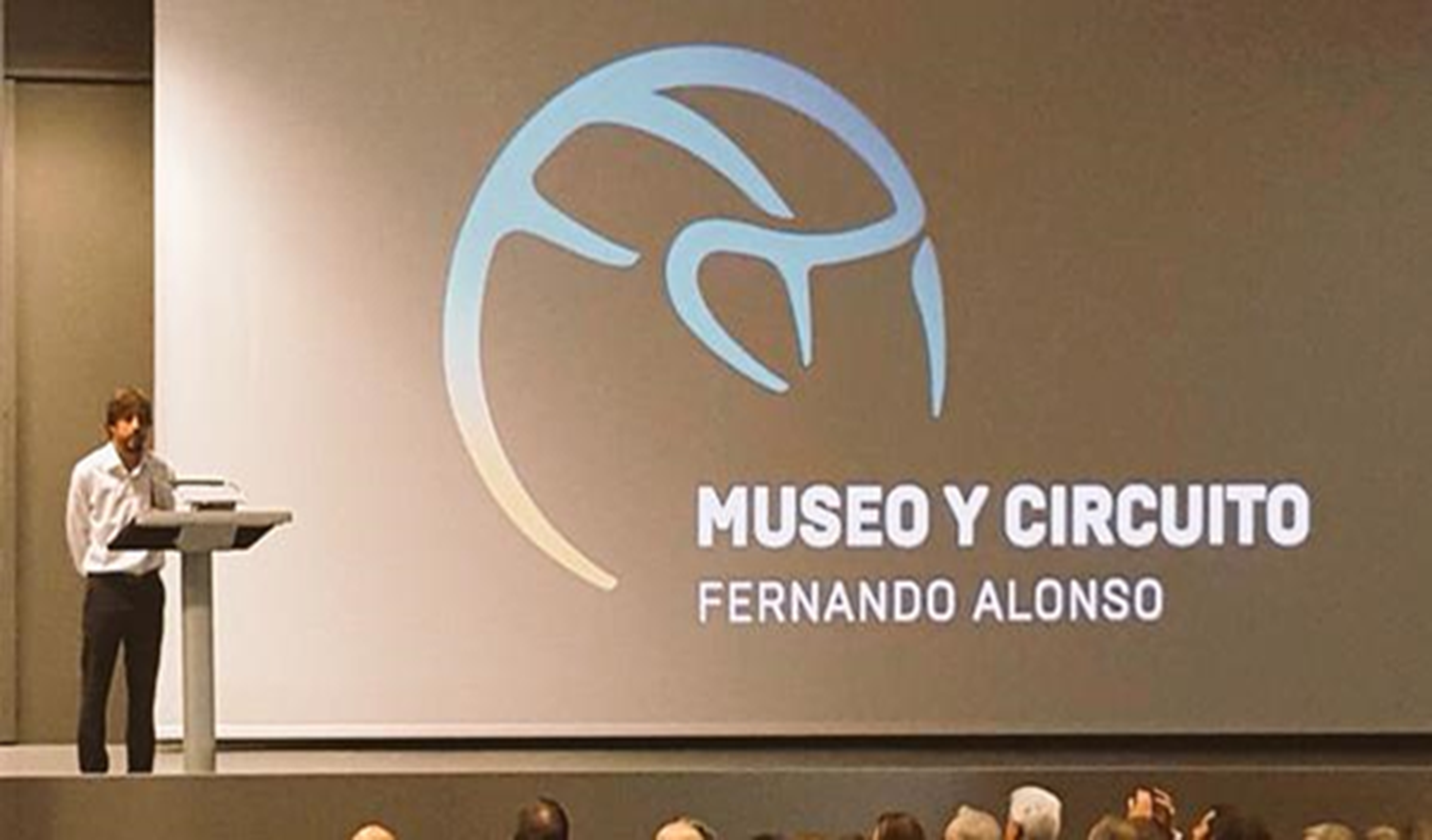 Fernando Alonso inaugura su museo en Asturias