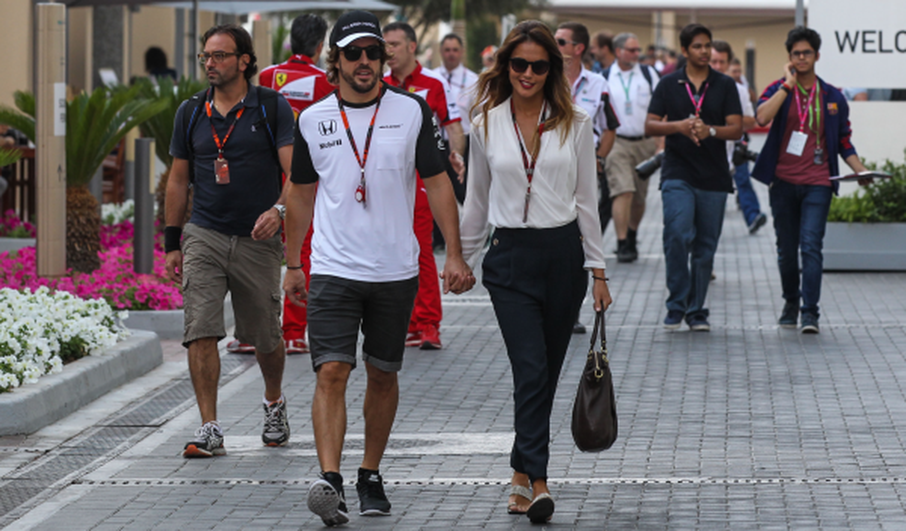 Fernando Alonso y Lara Álvarez rompen su relación