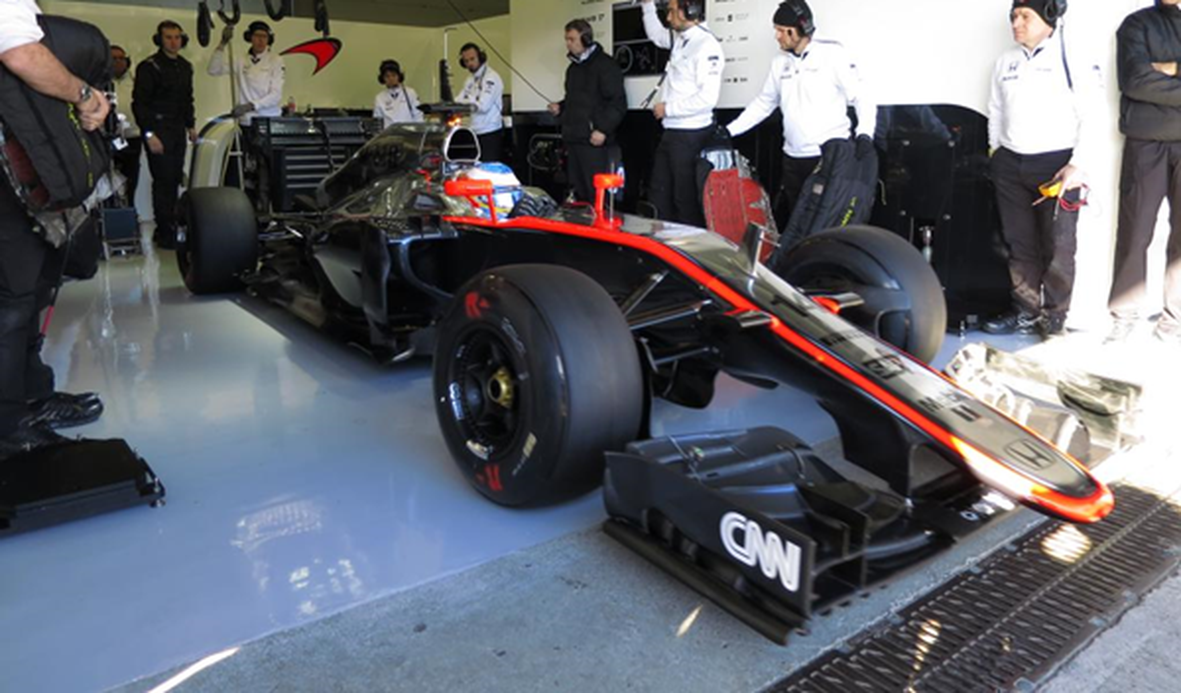 Fernando Alonso se reestrena con McLaren en Jerez