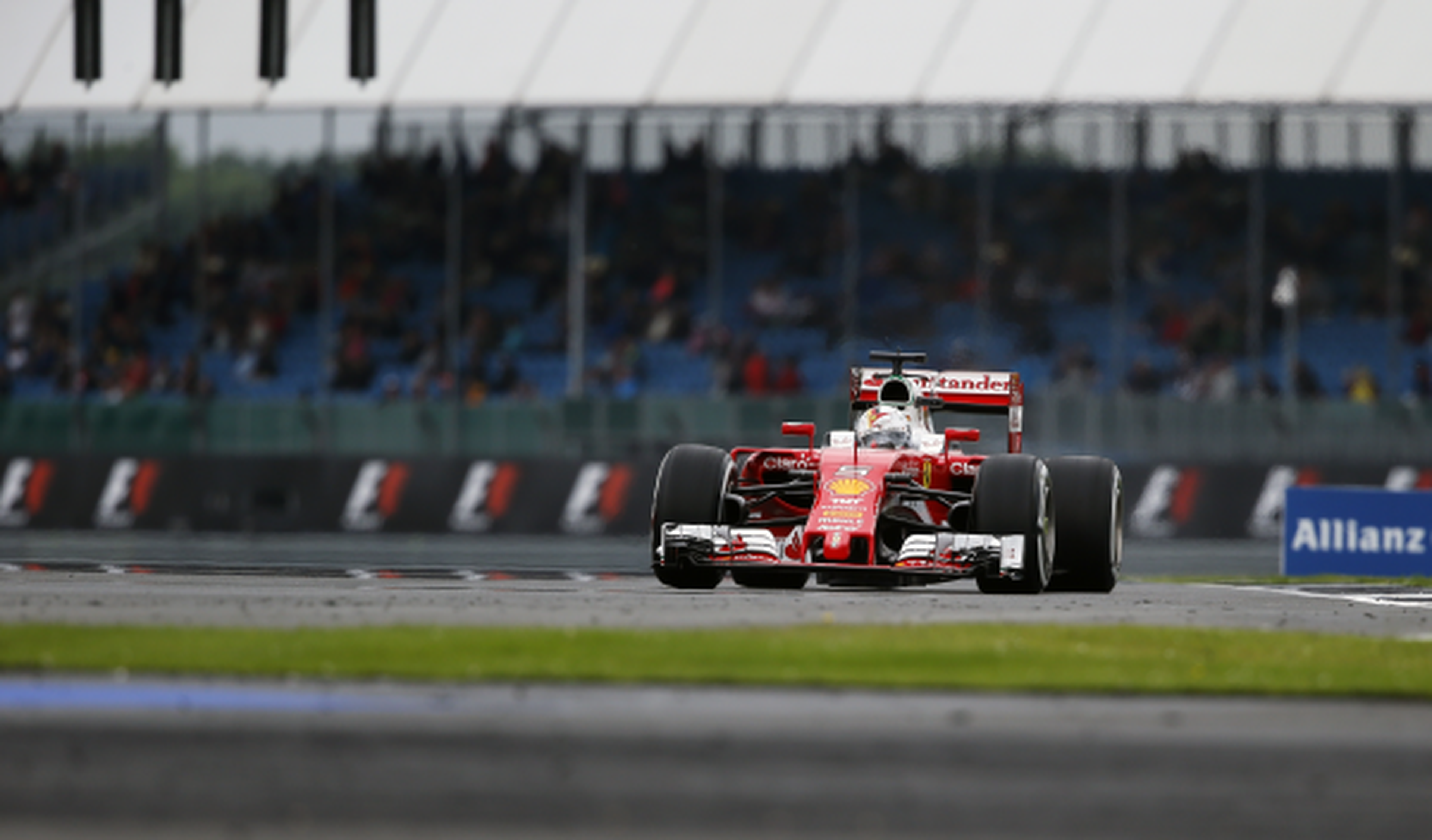 Ferrari vuelve a sustituir la caja de cambios de Vettel