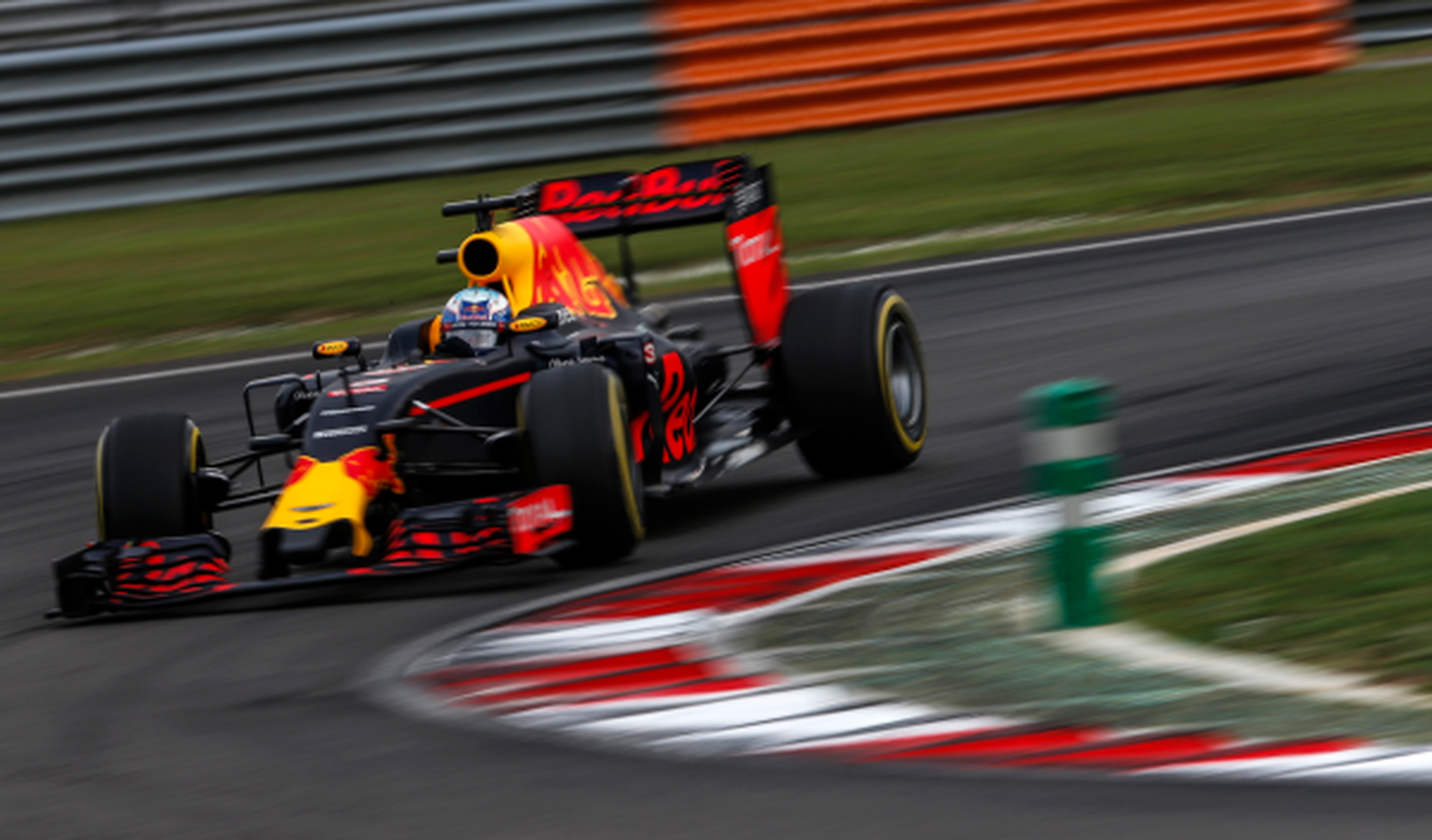 Fórmula 1. GP Malasia: gana Ricciardo; se desata la locura