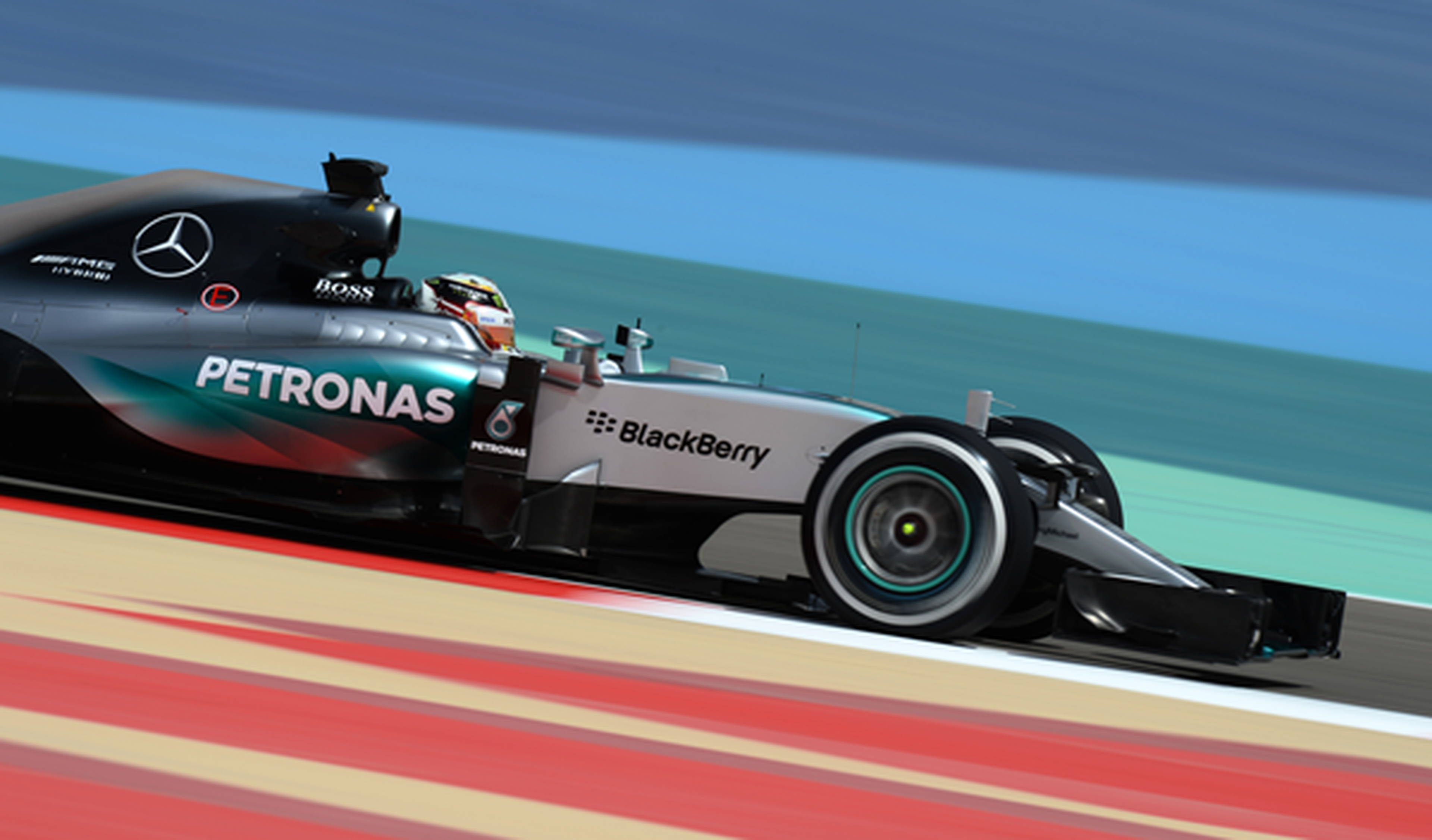 Fórmula 1. Libres 1 GP Bahréin: Alonso llama al optimismo