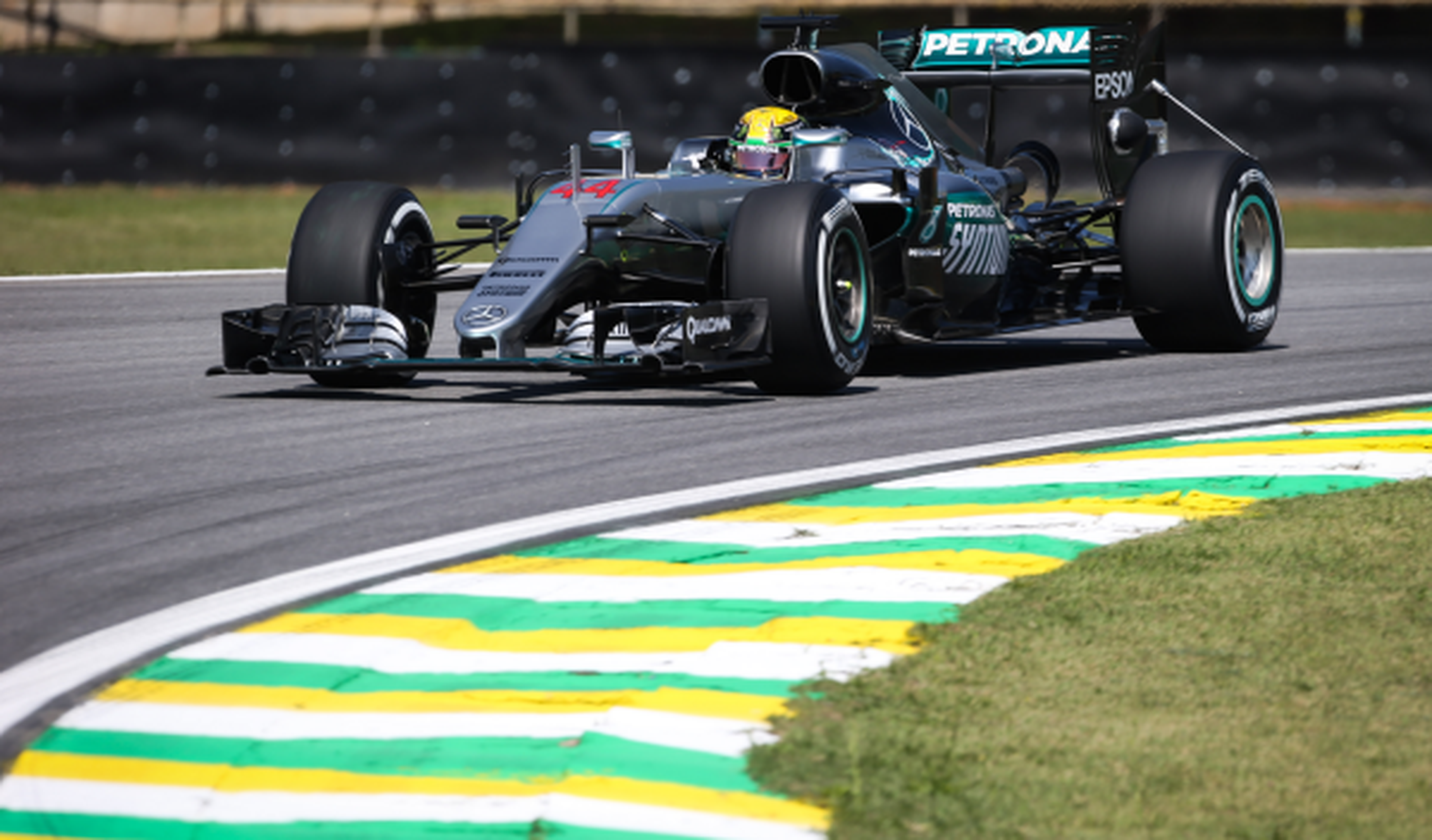 GP Brasil 2016, entrenamientos: Hamilton, líder del viernes