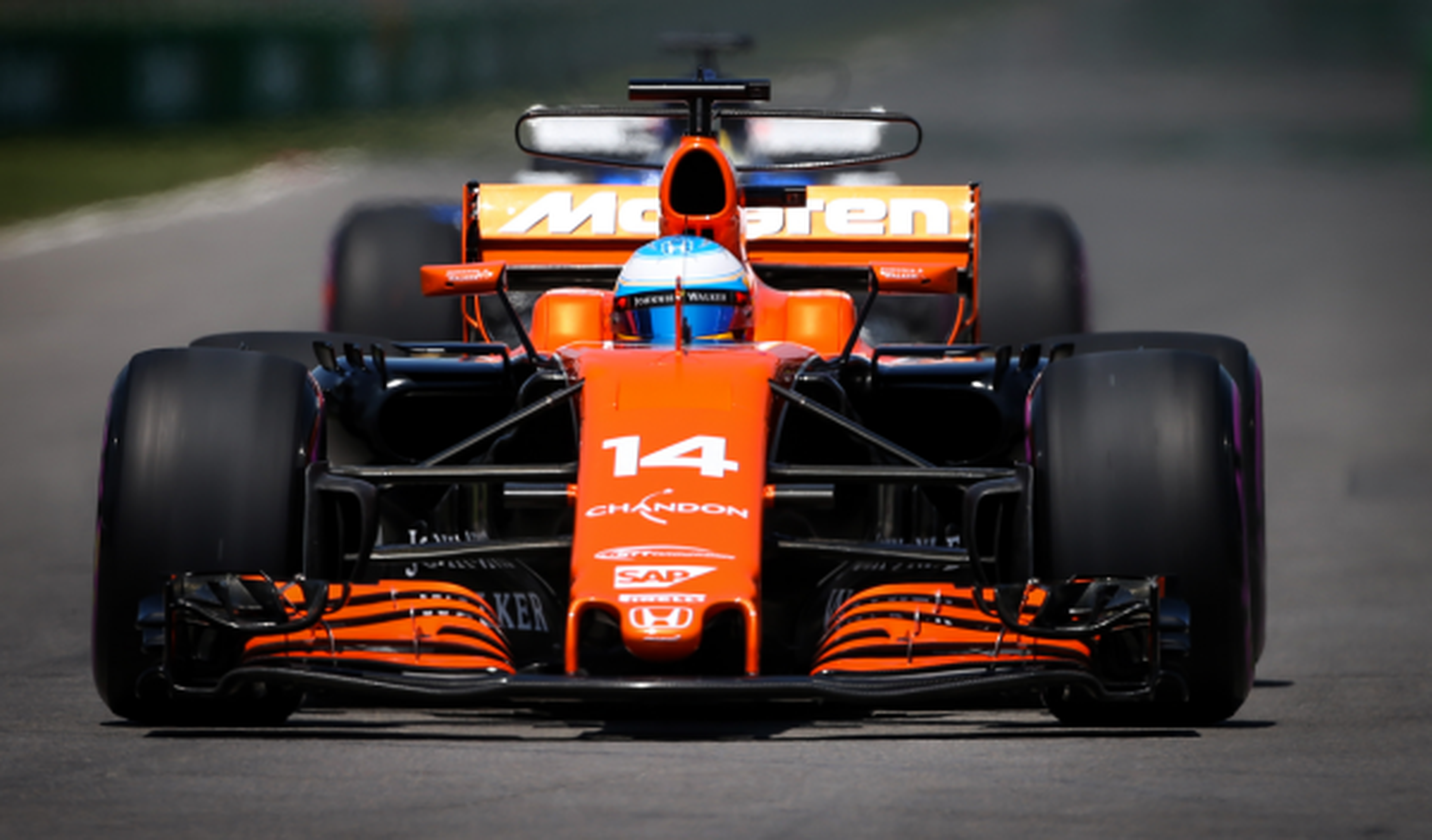 GP Canadá: Alonso exprime su McLaren para ser duodécimo