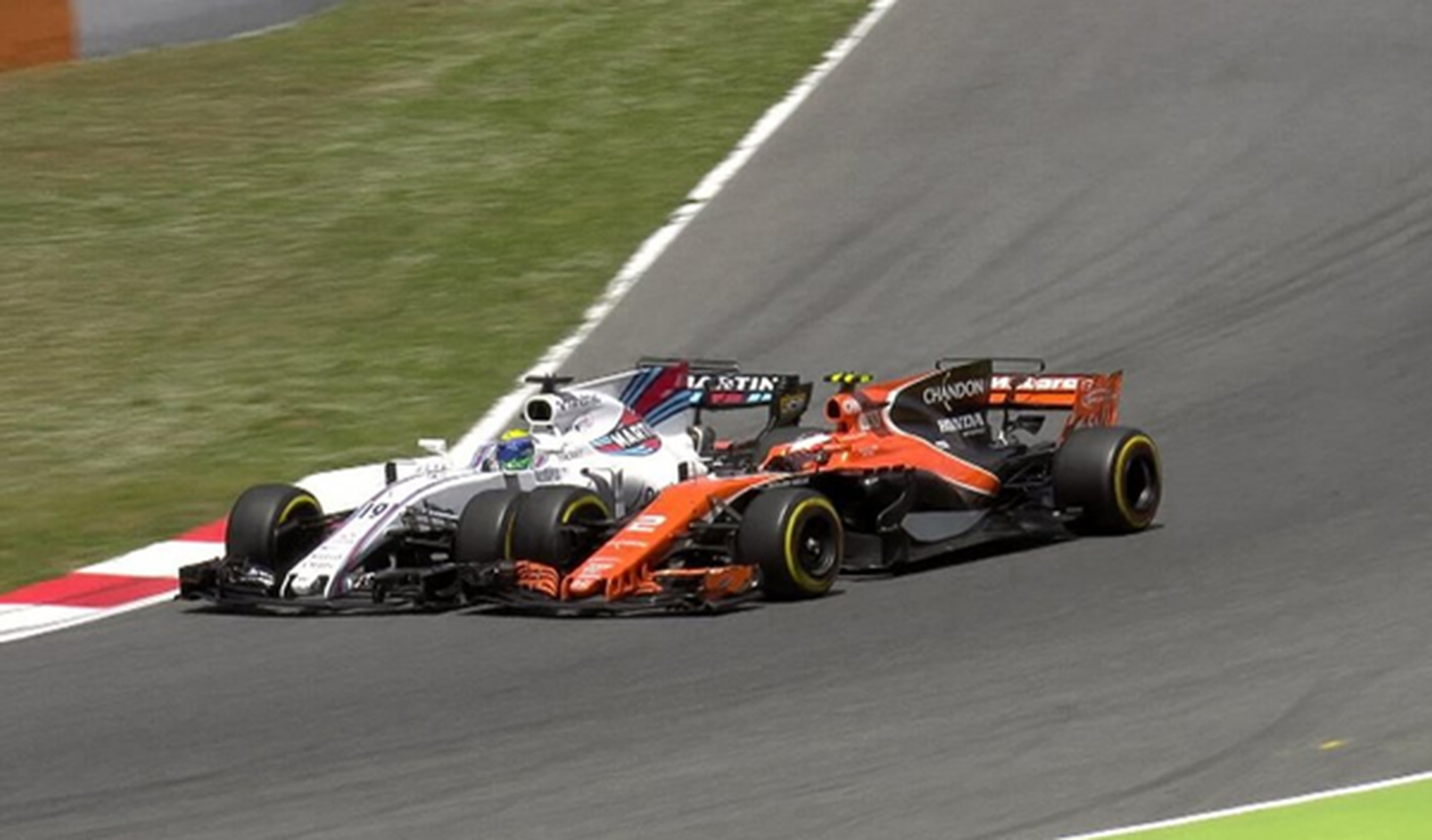GP España: Vandoorne, sancionado por su toque con Massa