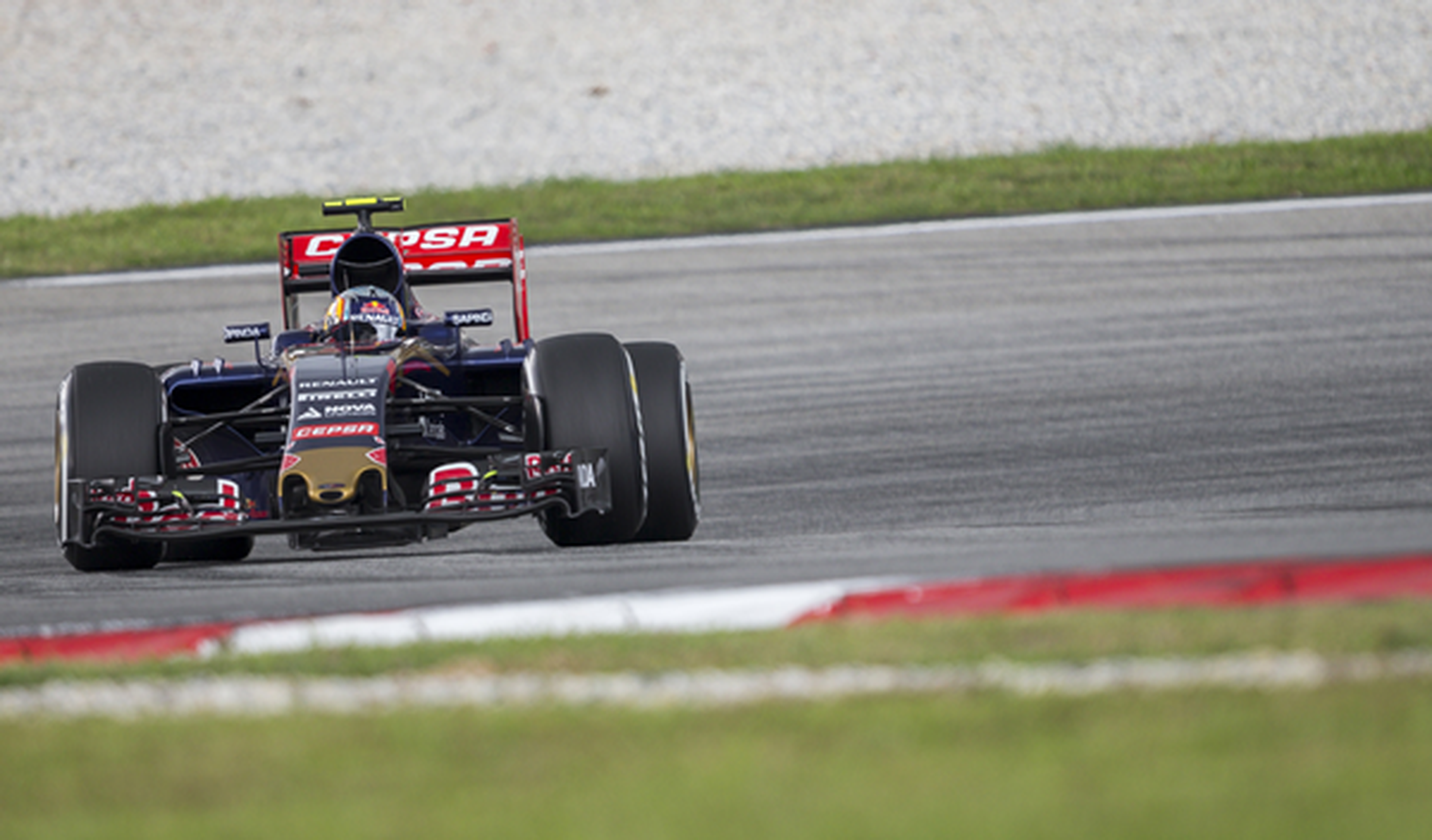 GP Malasia 2015: Sainz puntúa y Merhi cruza la meta