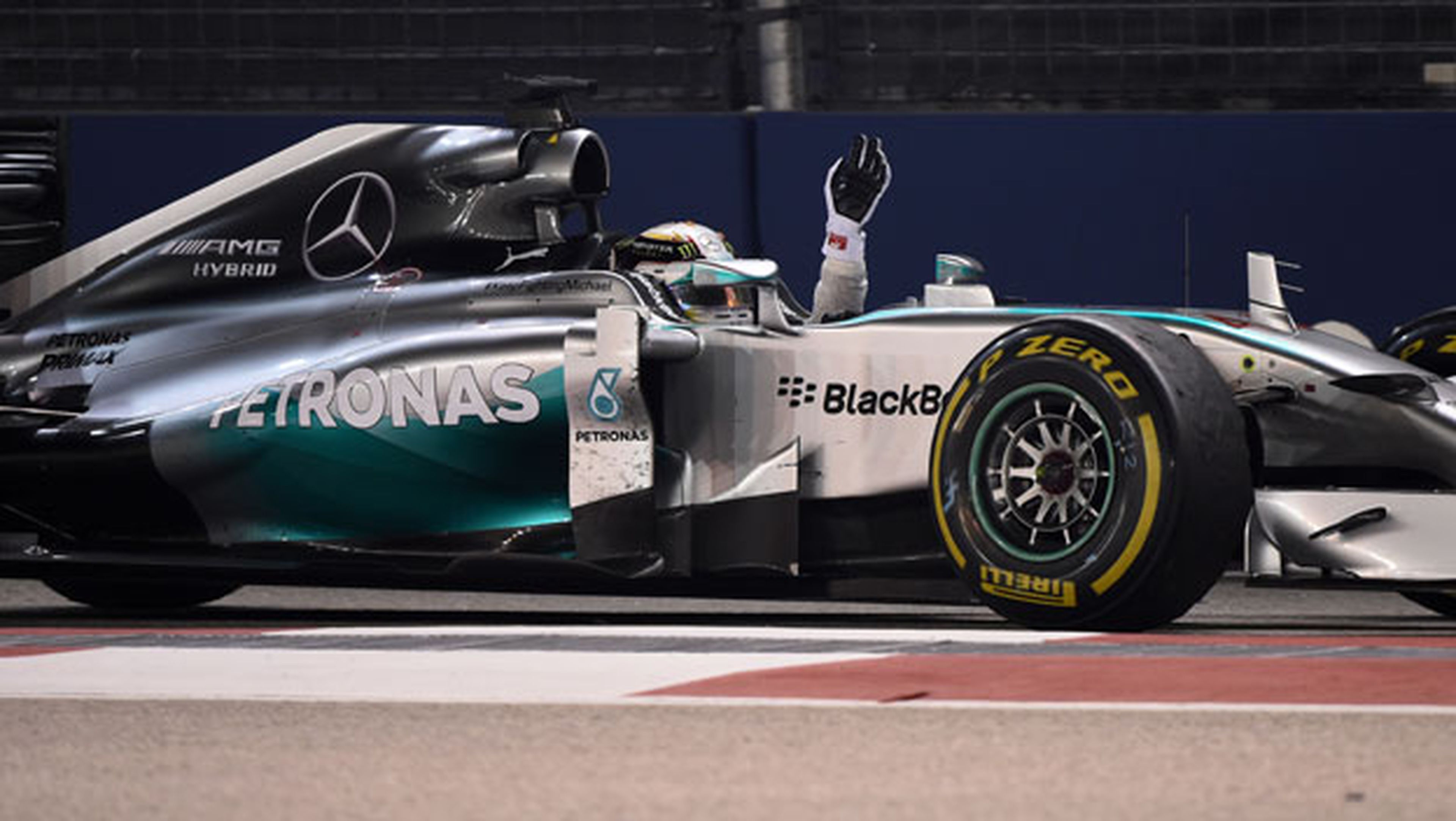 Hamilton: "Ha sido una gran ayuda que Rosberg no puntuara"