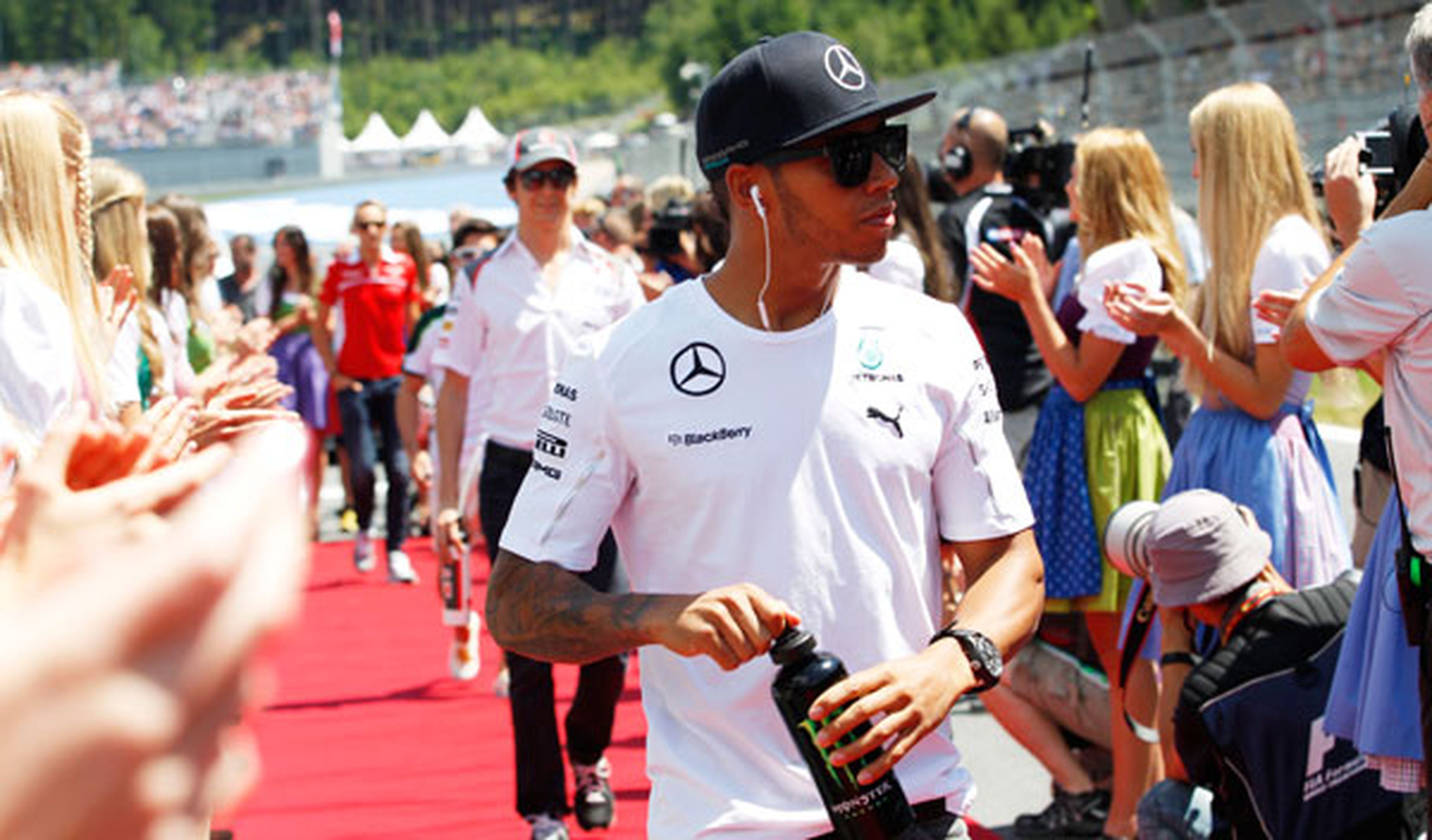 Hamilton: "he conseguido minimizar daños con este podio"