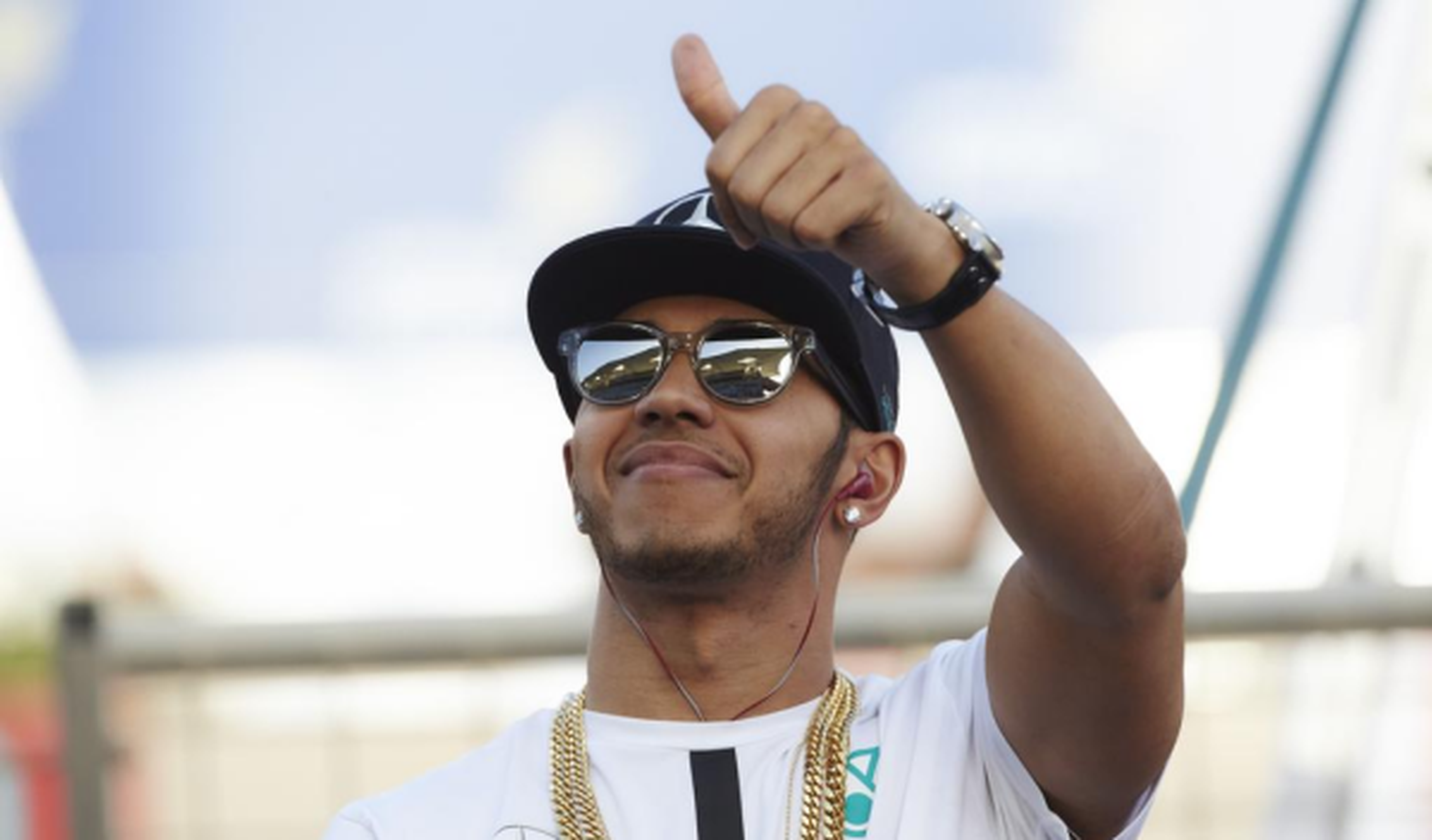 Hamilton se interesa por la Nascar y por probar una Moto GP