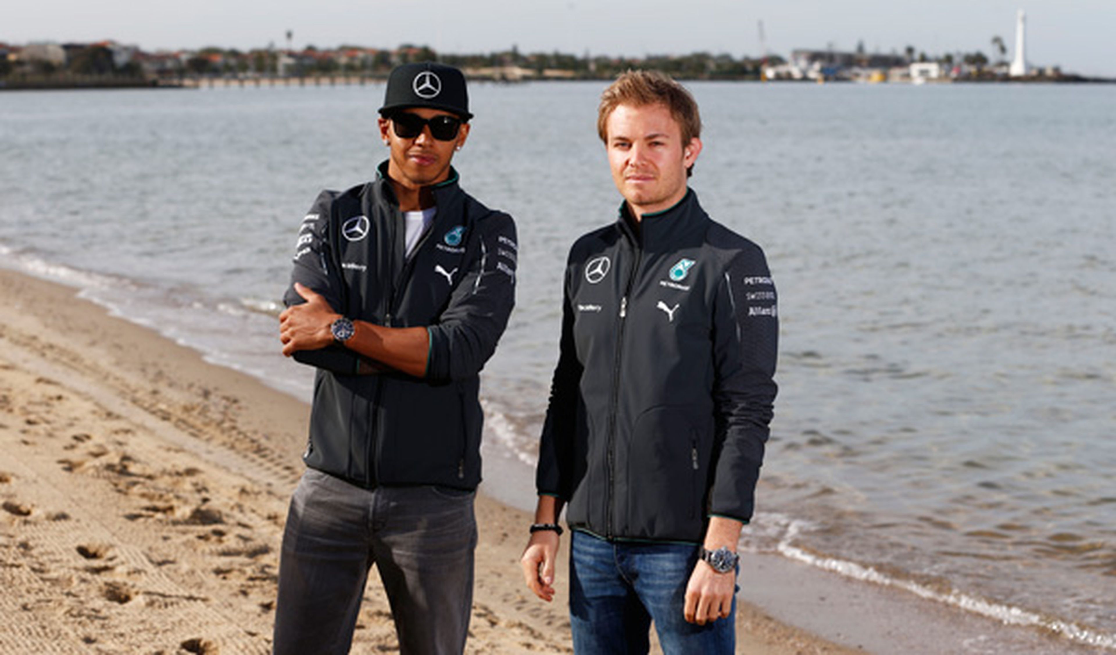 Hamilton: "El objetivo es estar delante, Rosberg y yo"