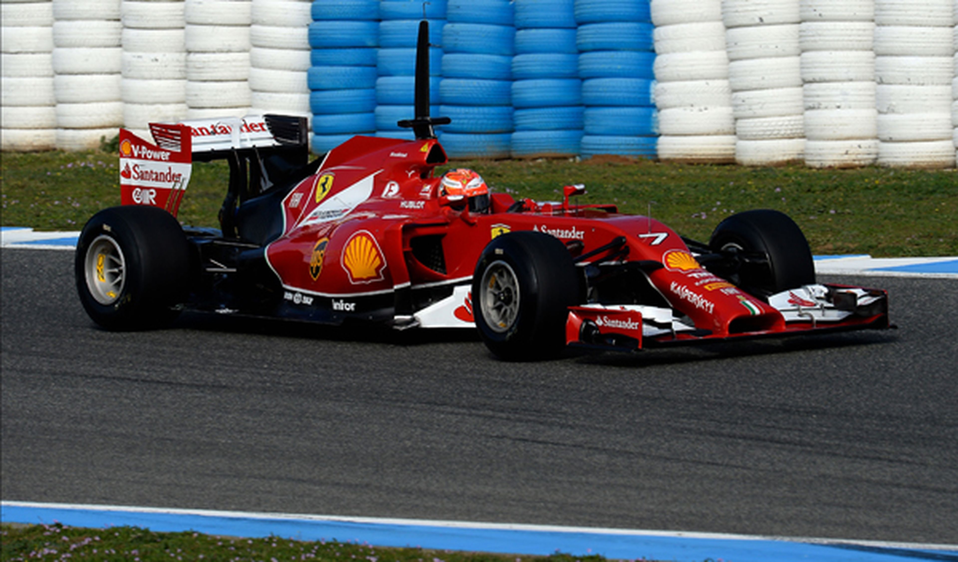 Kimi Ráikkönen con el Ferrari F14 T durante el primer día de tests de F1 en Jerez