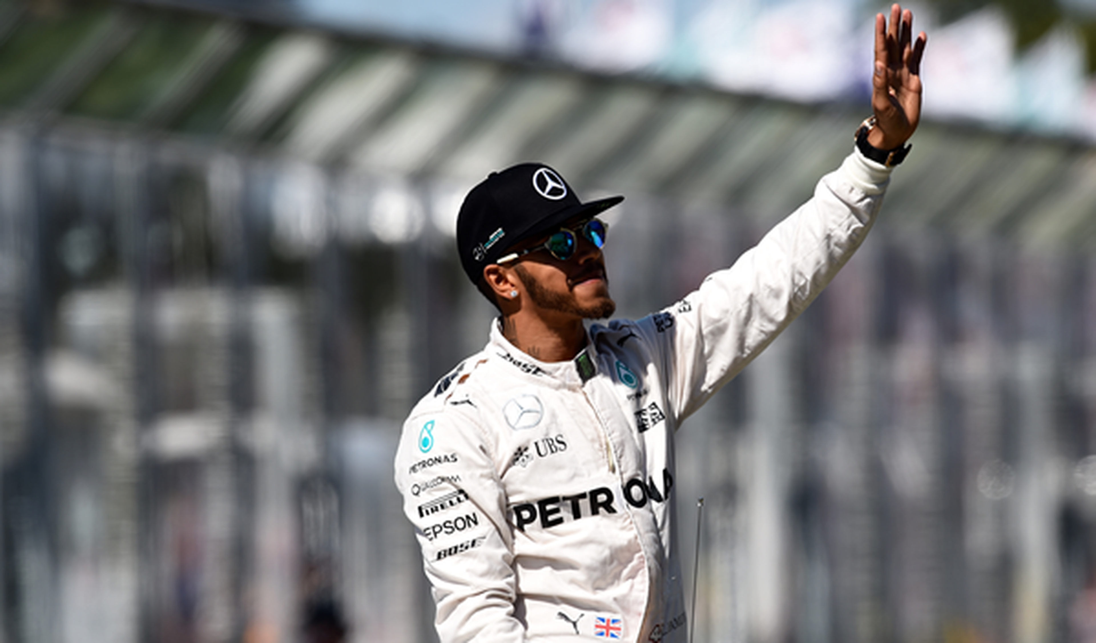 Lewis Hamilton: “Alonso debe mantener la moral alta”