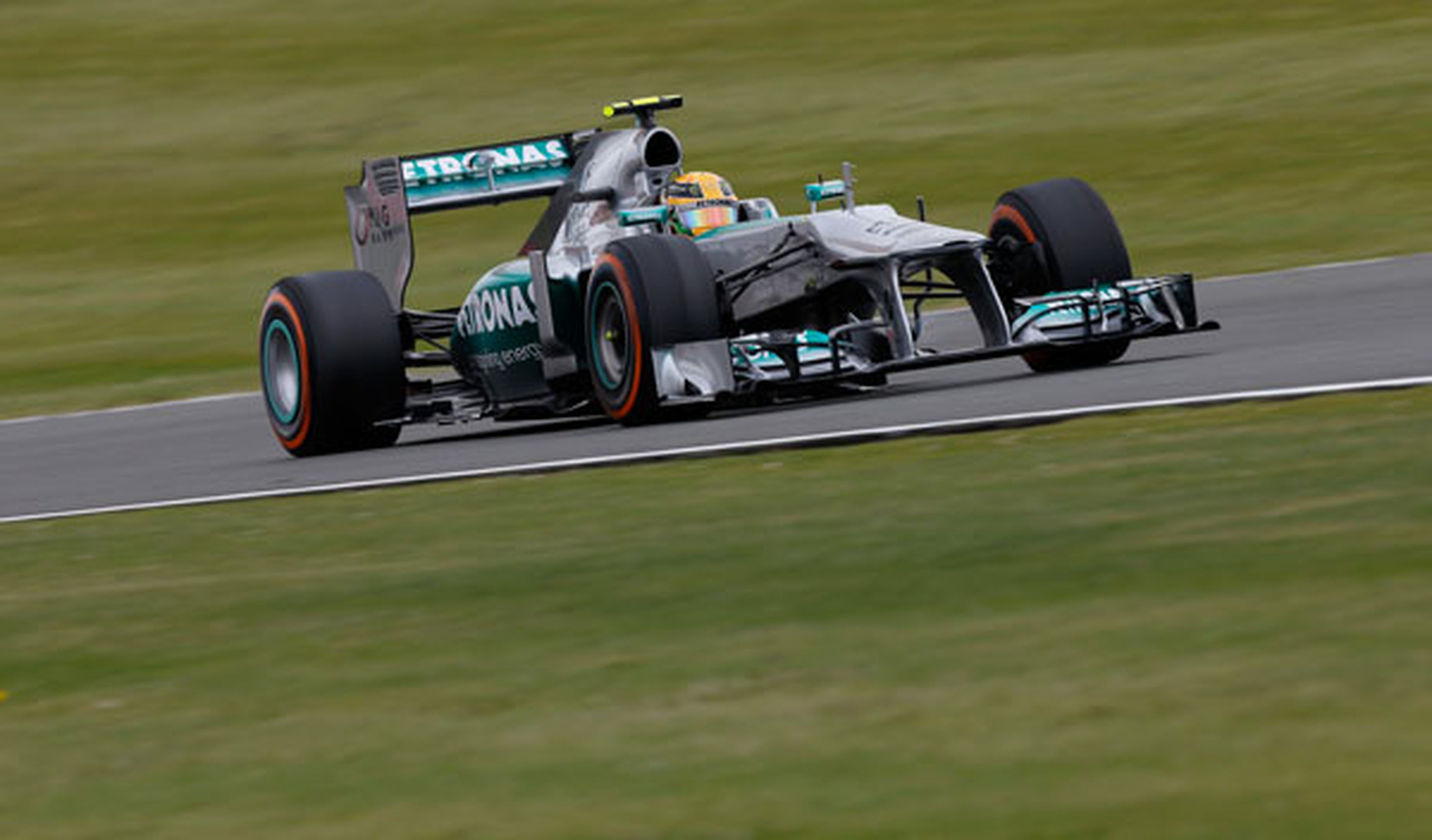 Lewis Hamilton Mercedes Silverstone