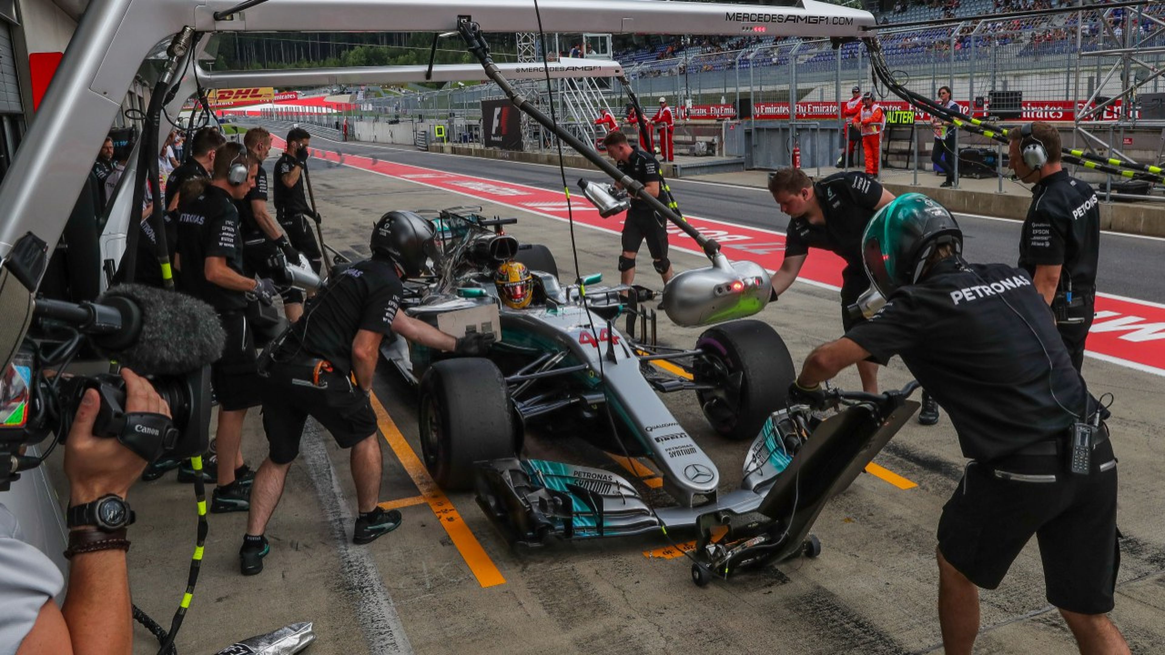 Posible sanción para Lewis Hamilton en Austria