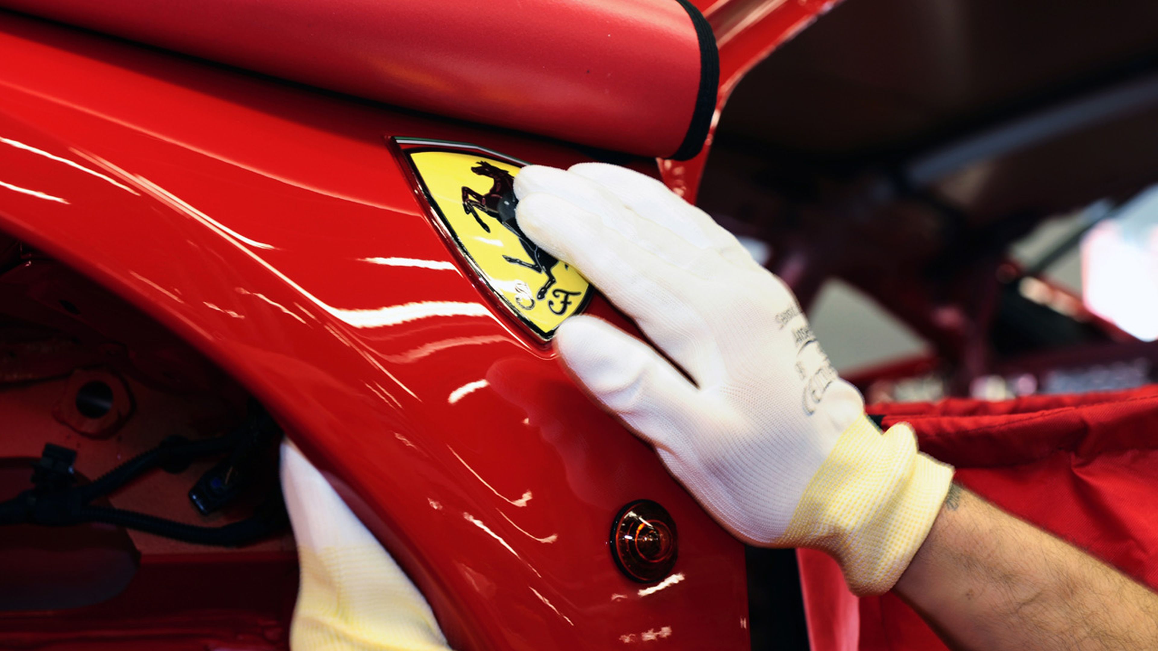 Power15: hasta 15 años de garantía para los modelos de Ferrari