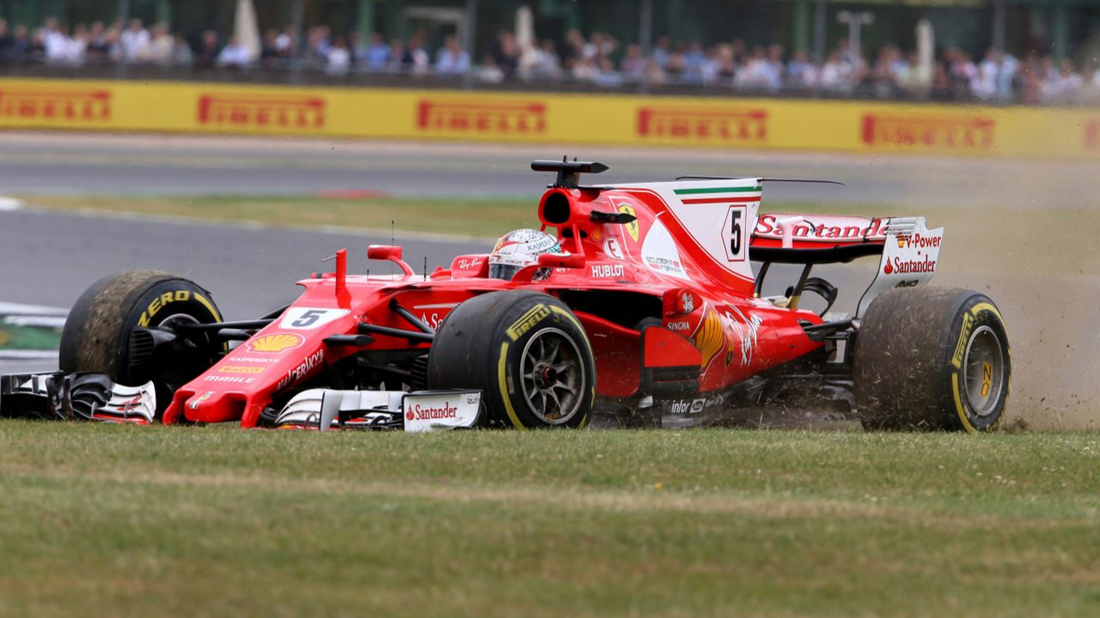 Problemas de Vettel en Silverstone
