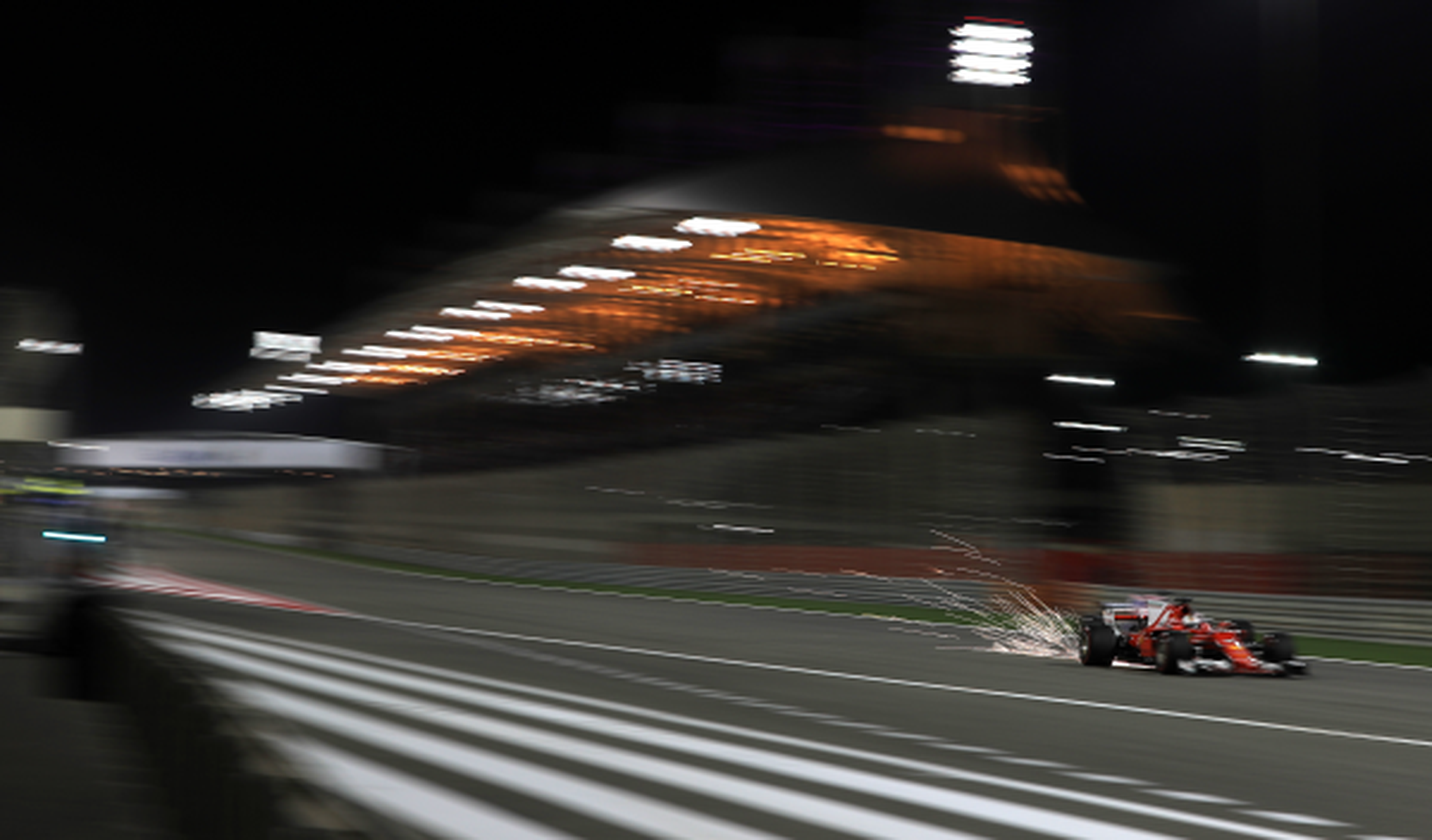 Resultados Fórmula 1 Bahréin: Vettel triunfa en la noche