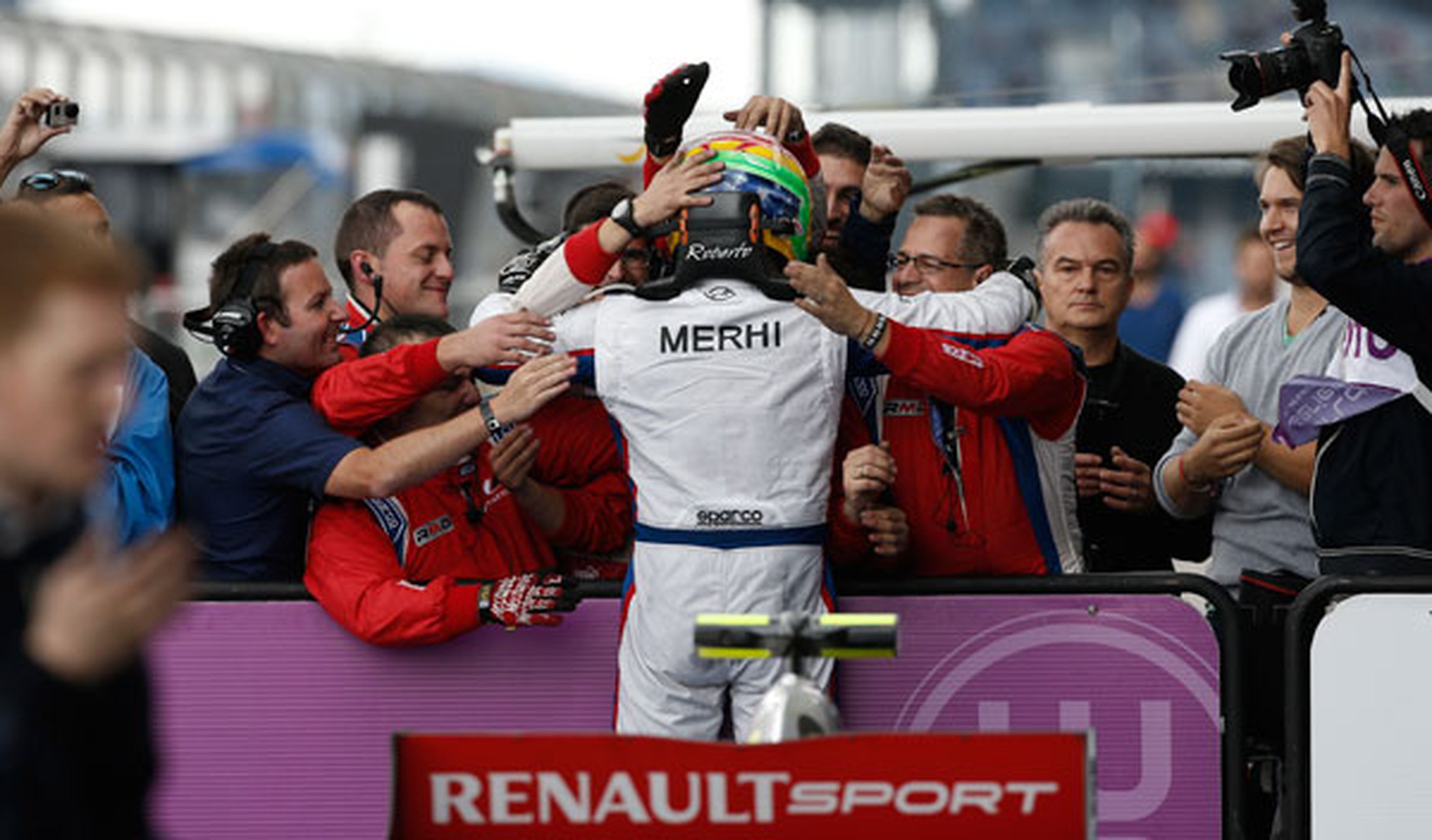 Roberto Merhi consigue la victoria en las WSR en Nürburgring