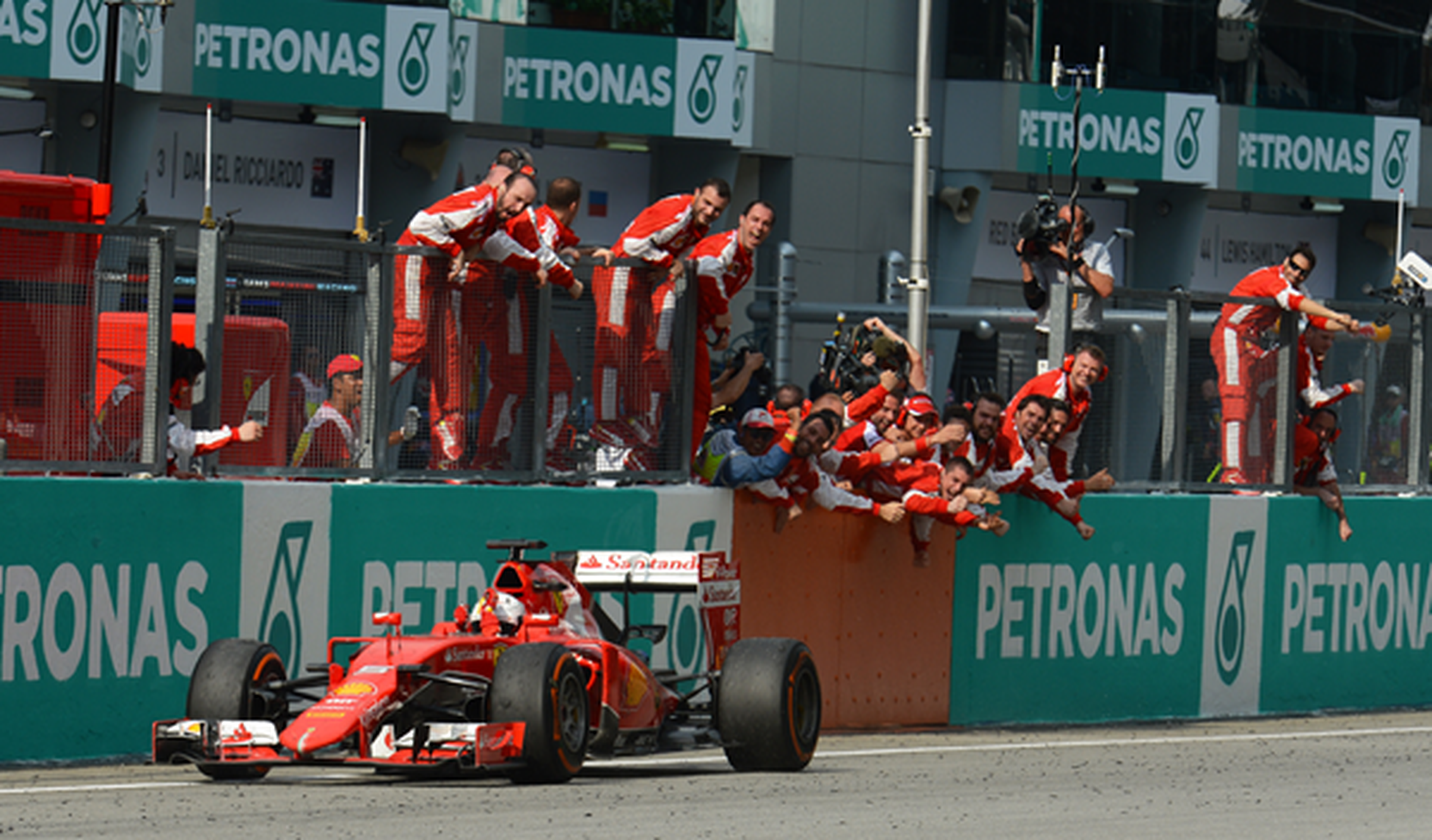 Sebastian Vettel logra la victoria en Malasia