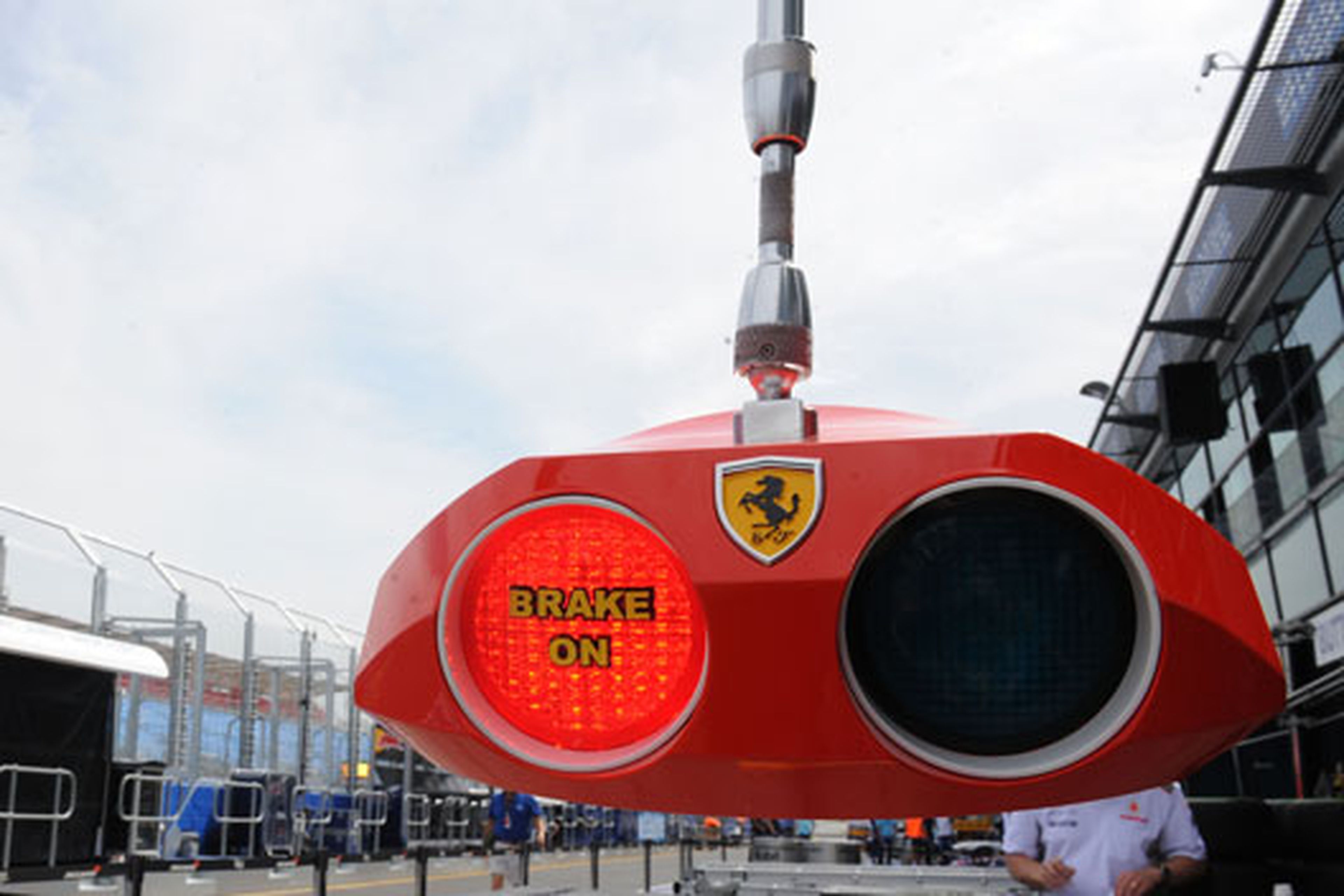 Semáforo Ferrari box 2013