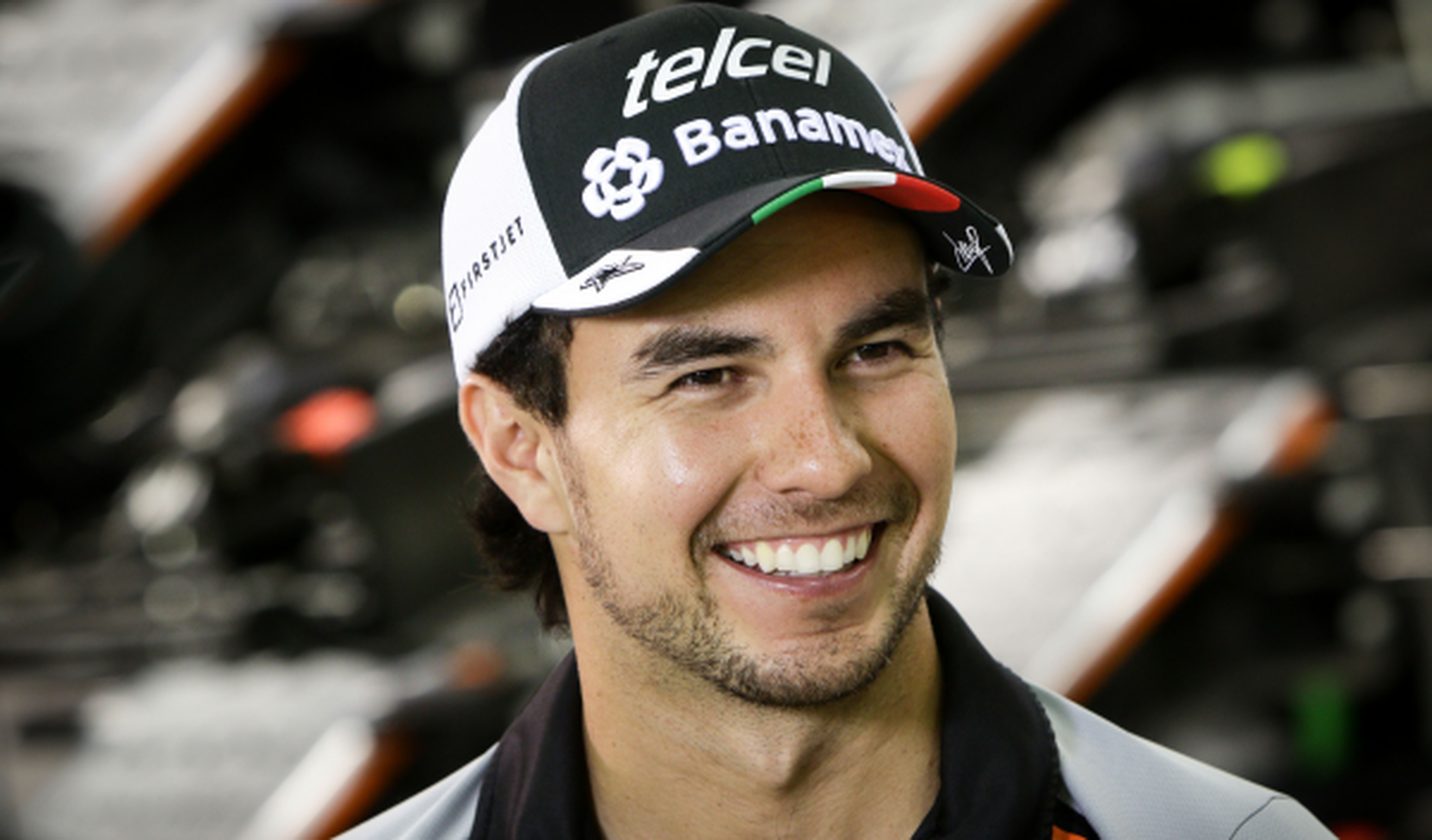 Sergio Pérez renueva con Force India para 2017