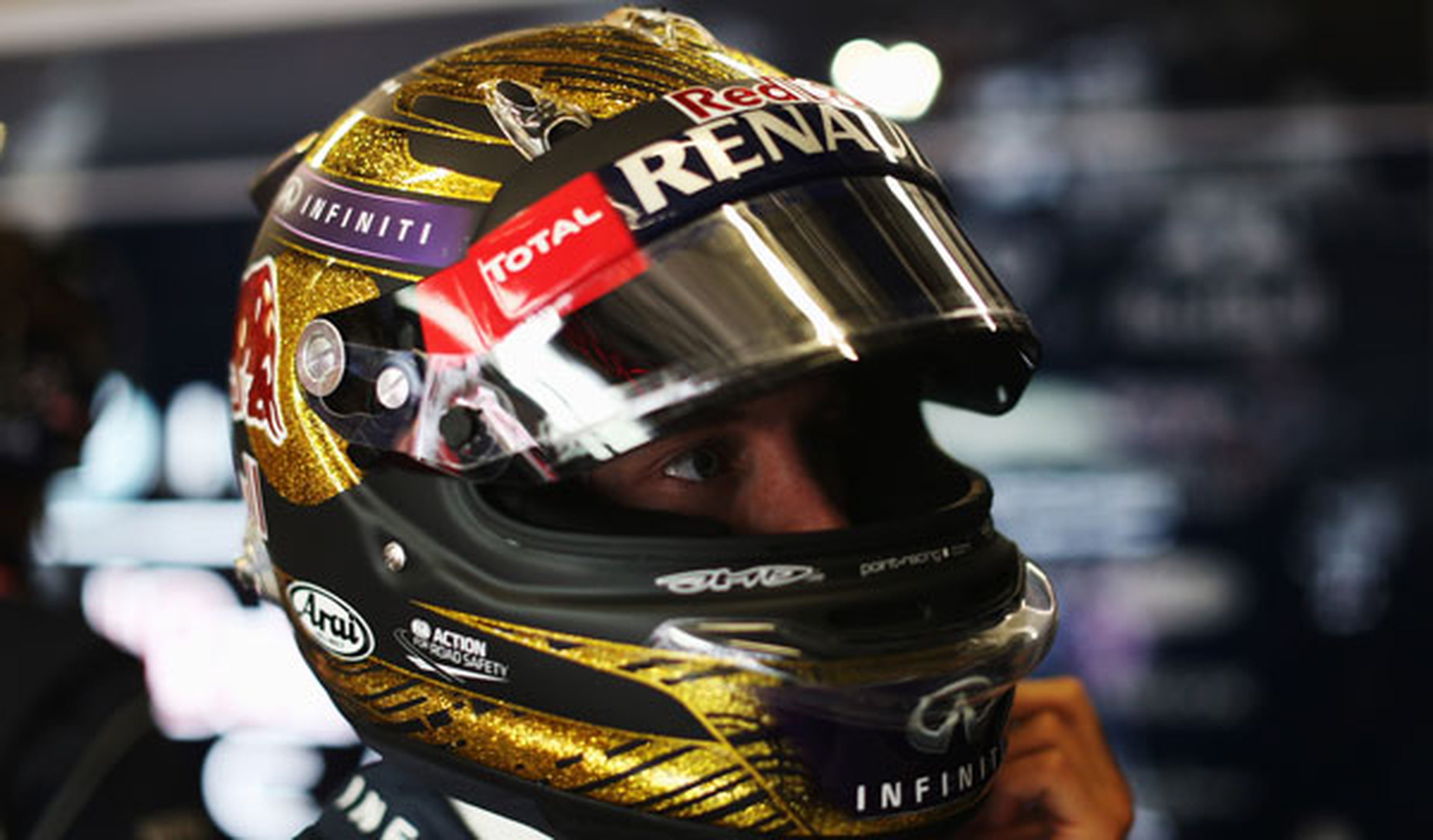 Subastan uno de los cascos de Vettel por 86.000 euros