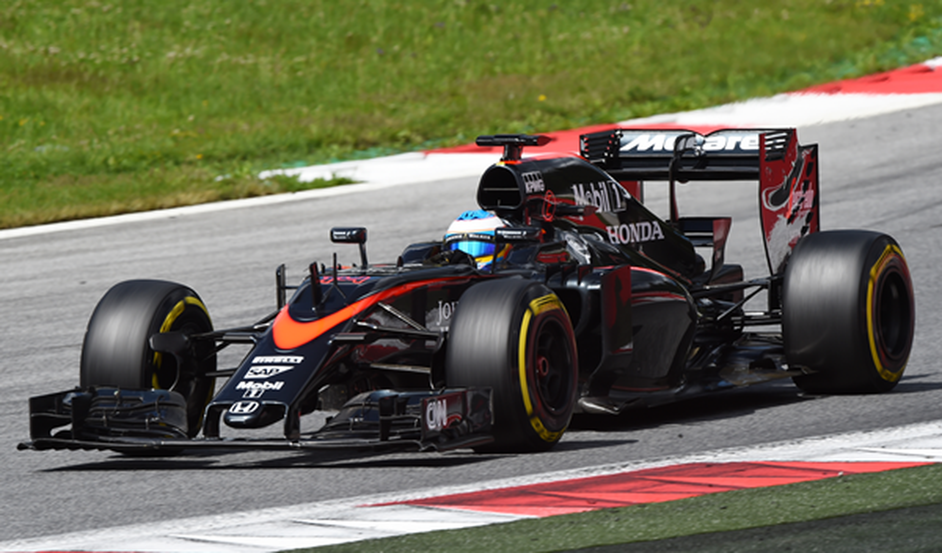 Test F1 Austria, día 2: 104 vueltas para Alonso