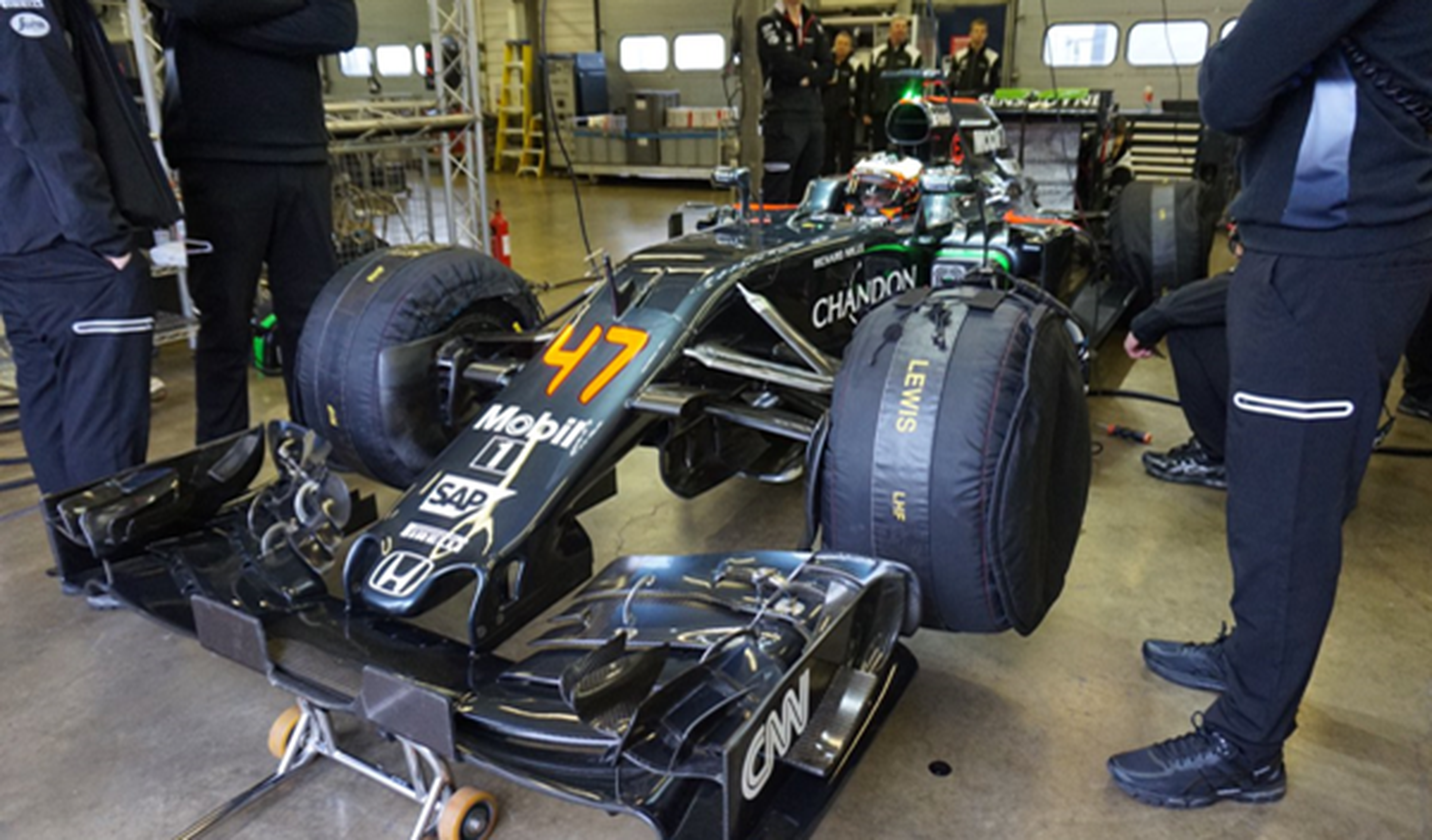 Test de McLaren y Vandoorne en ROckingham