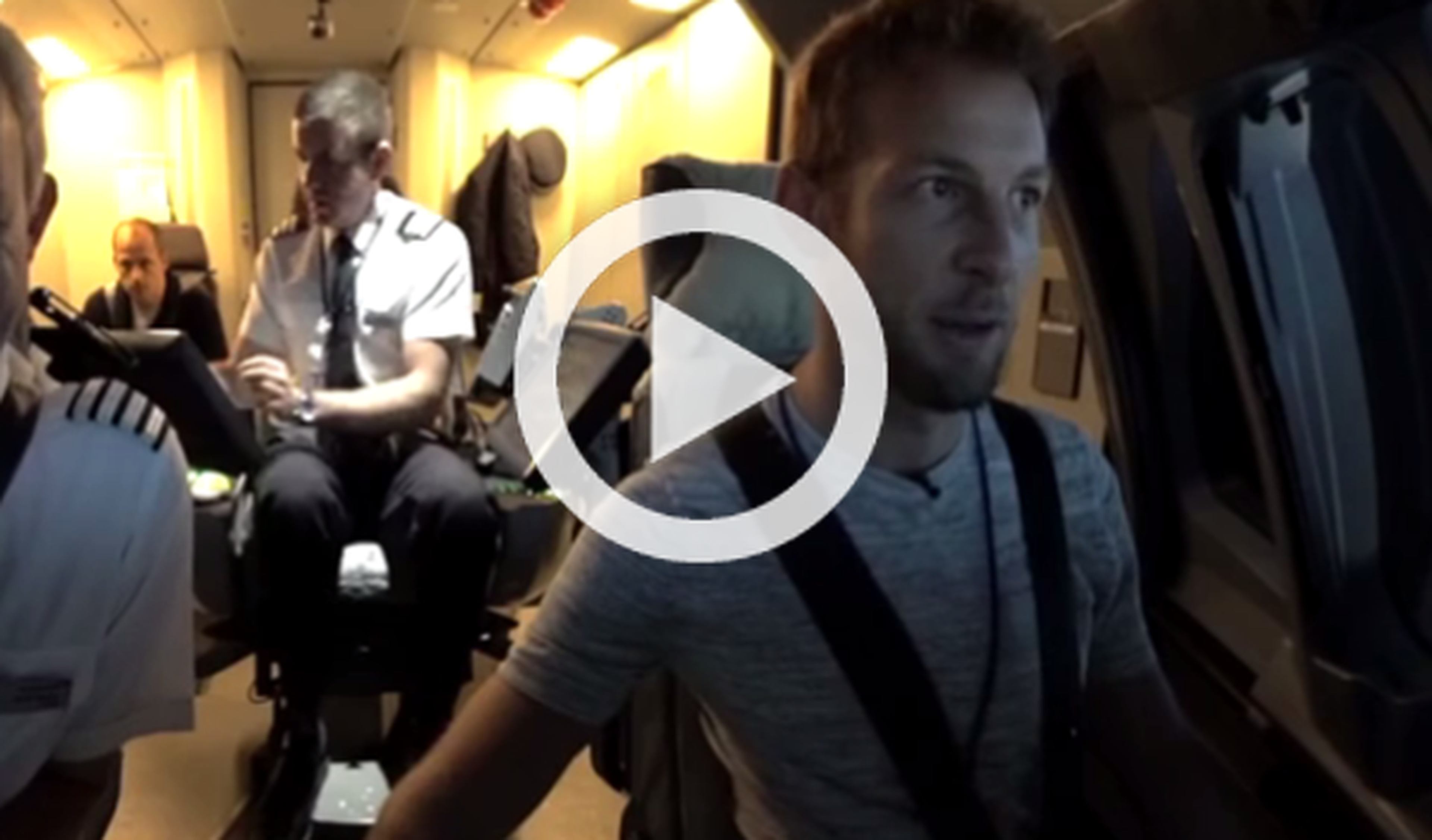 Vídeo: Jenson Button, piloto de avión por un día