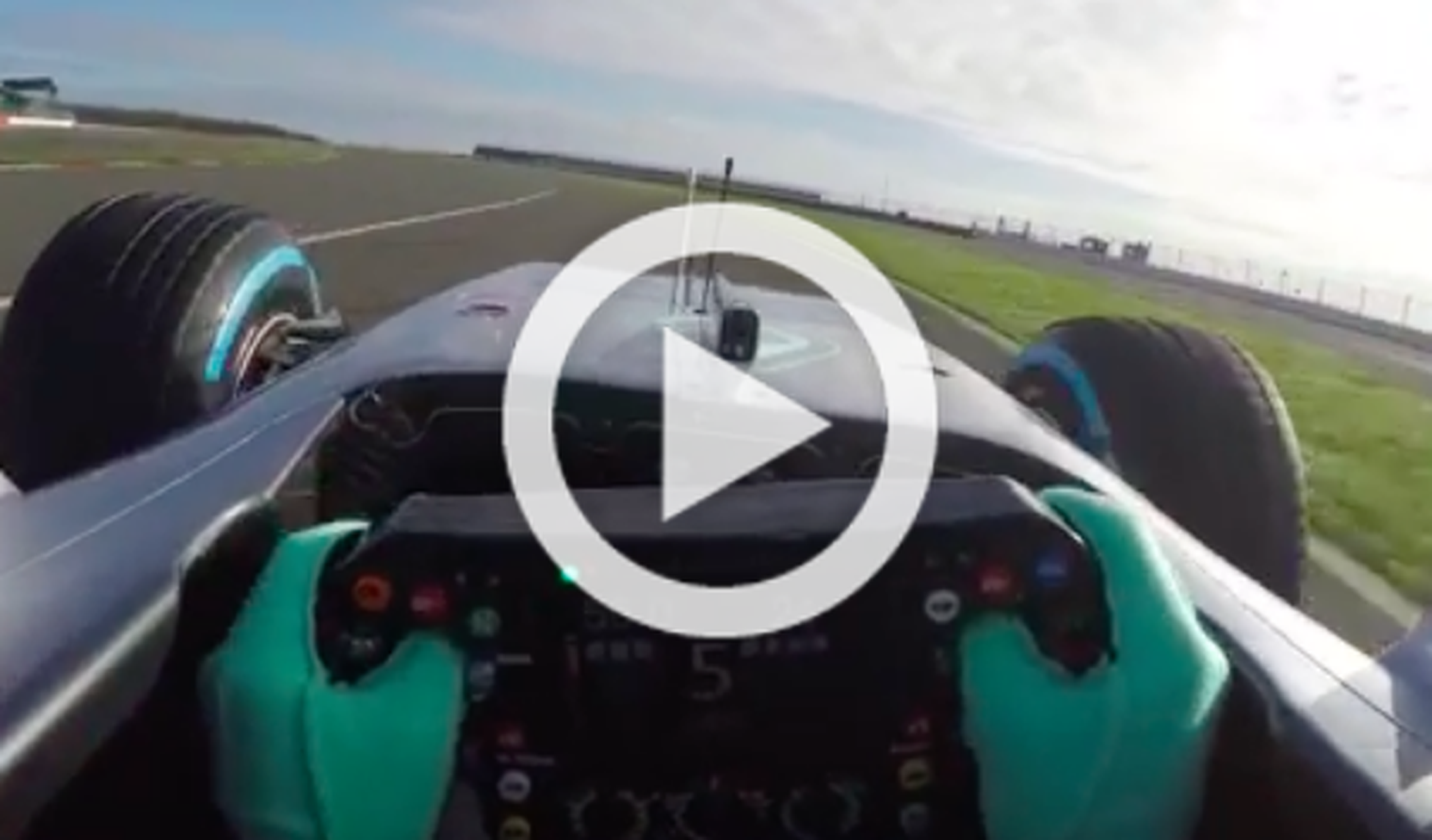 Vídeo: ¡súbete al nuevo Mercedes W07 con Nico Rosberg!