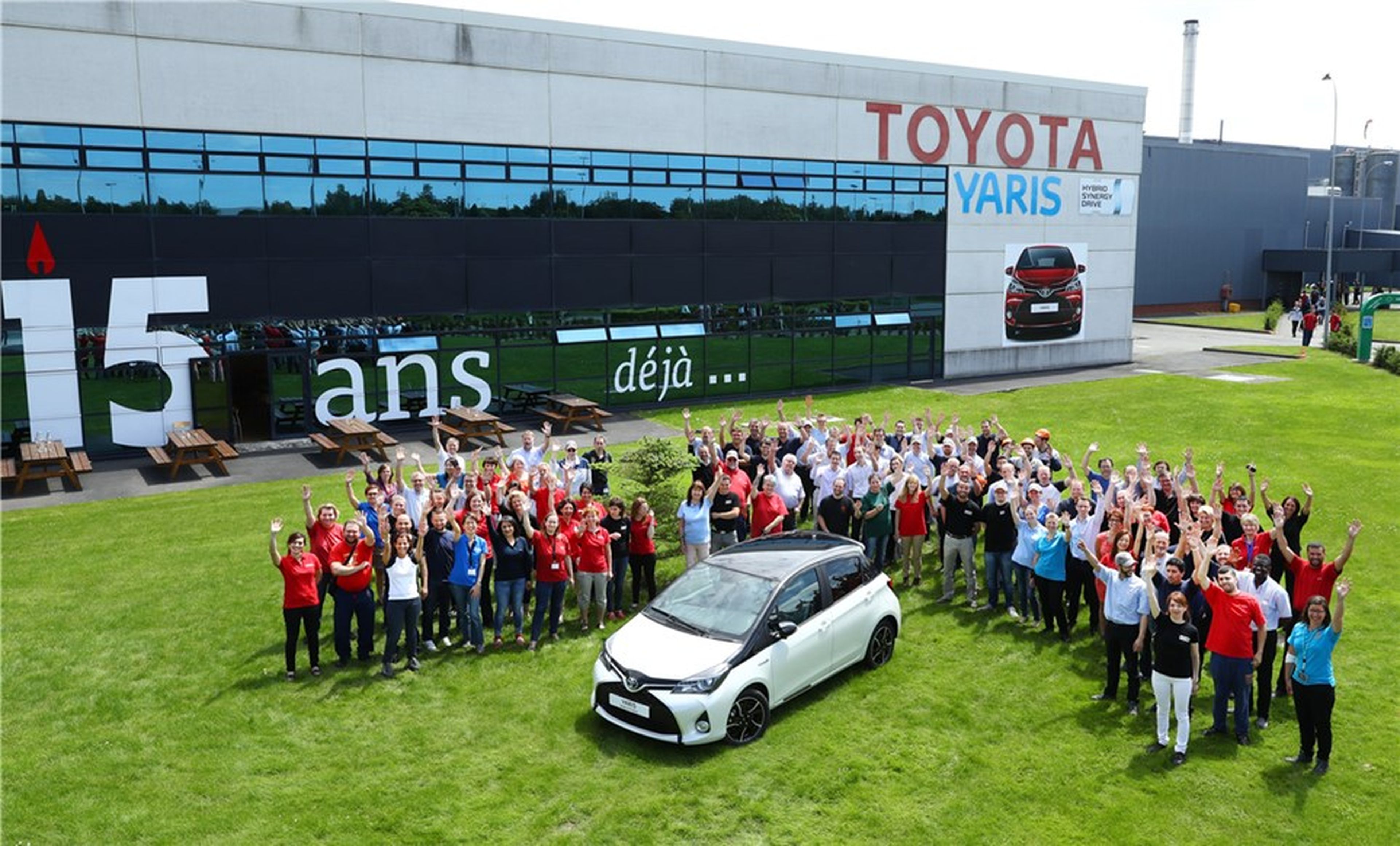 Fabricación Toyota Yaris 2017