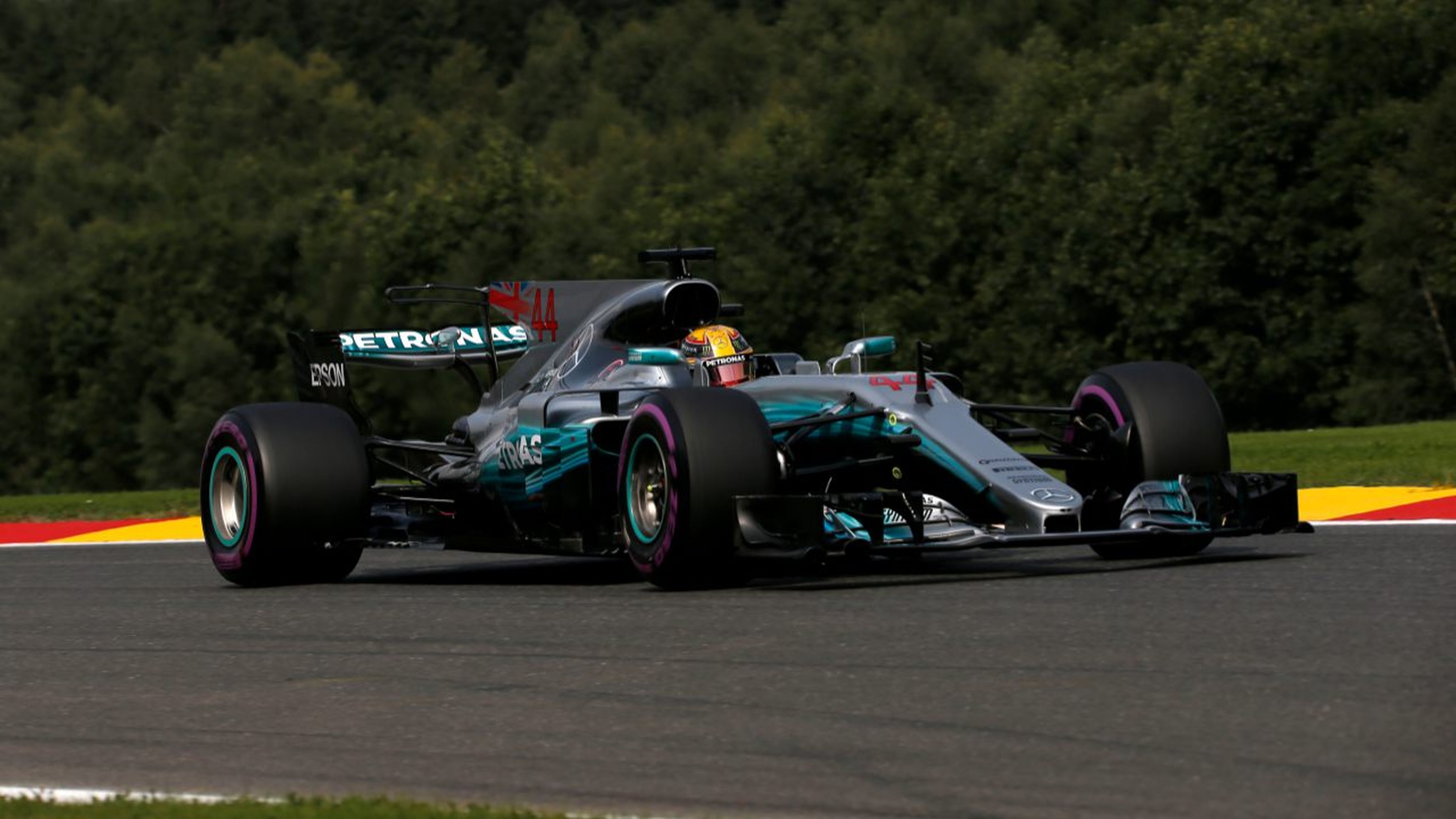 Hamilton consigue la pole en el GP de Bélgica