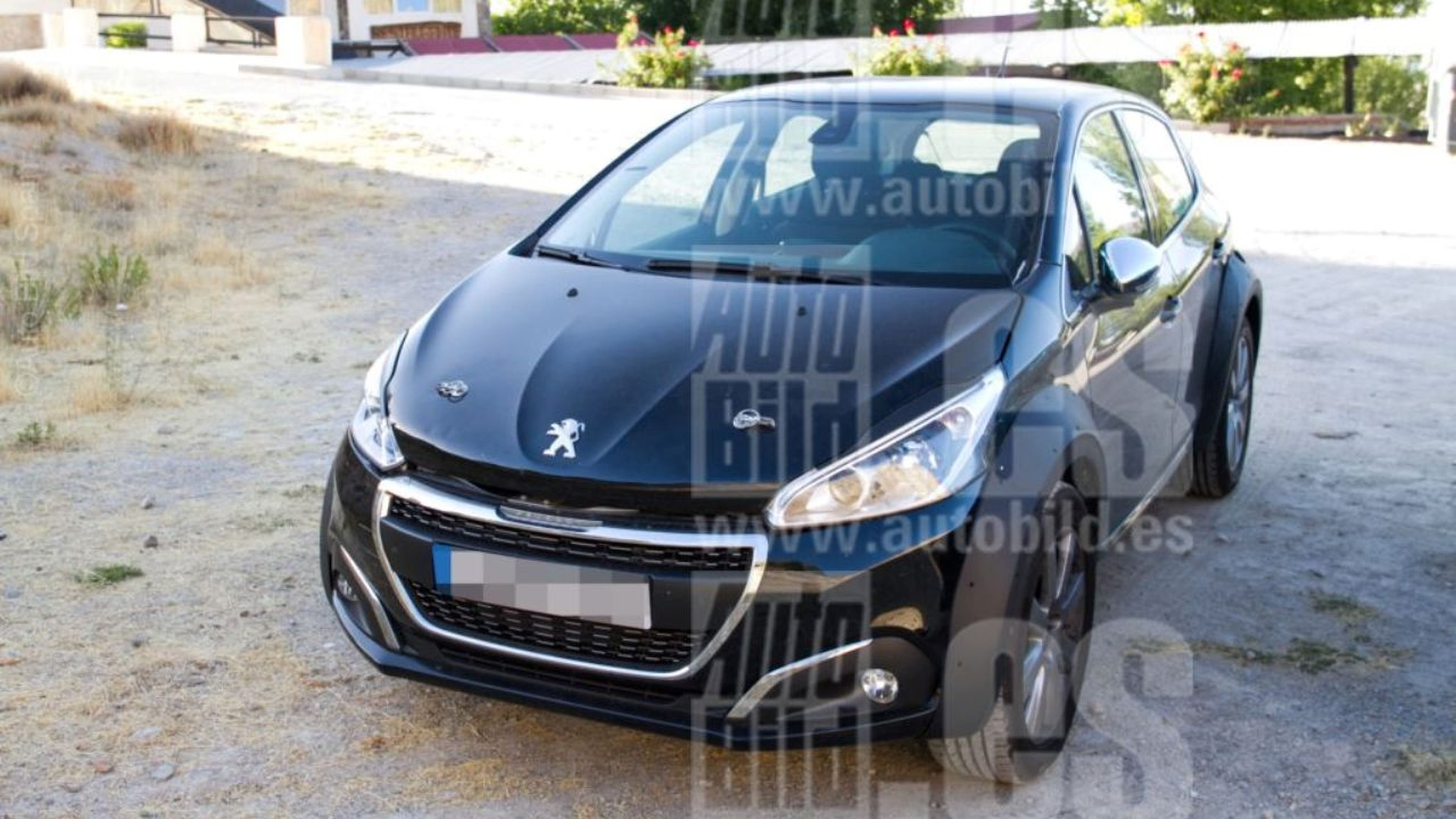 El nuevo Peugeot 3008 al detalle en estas fotos espía, el SUV