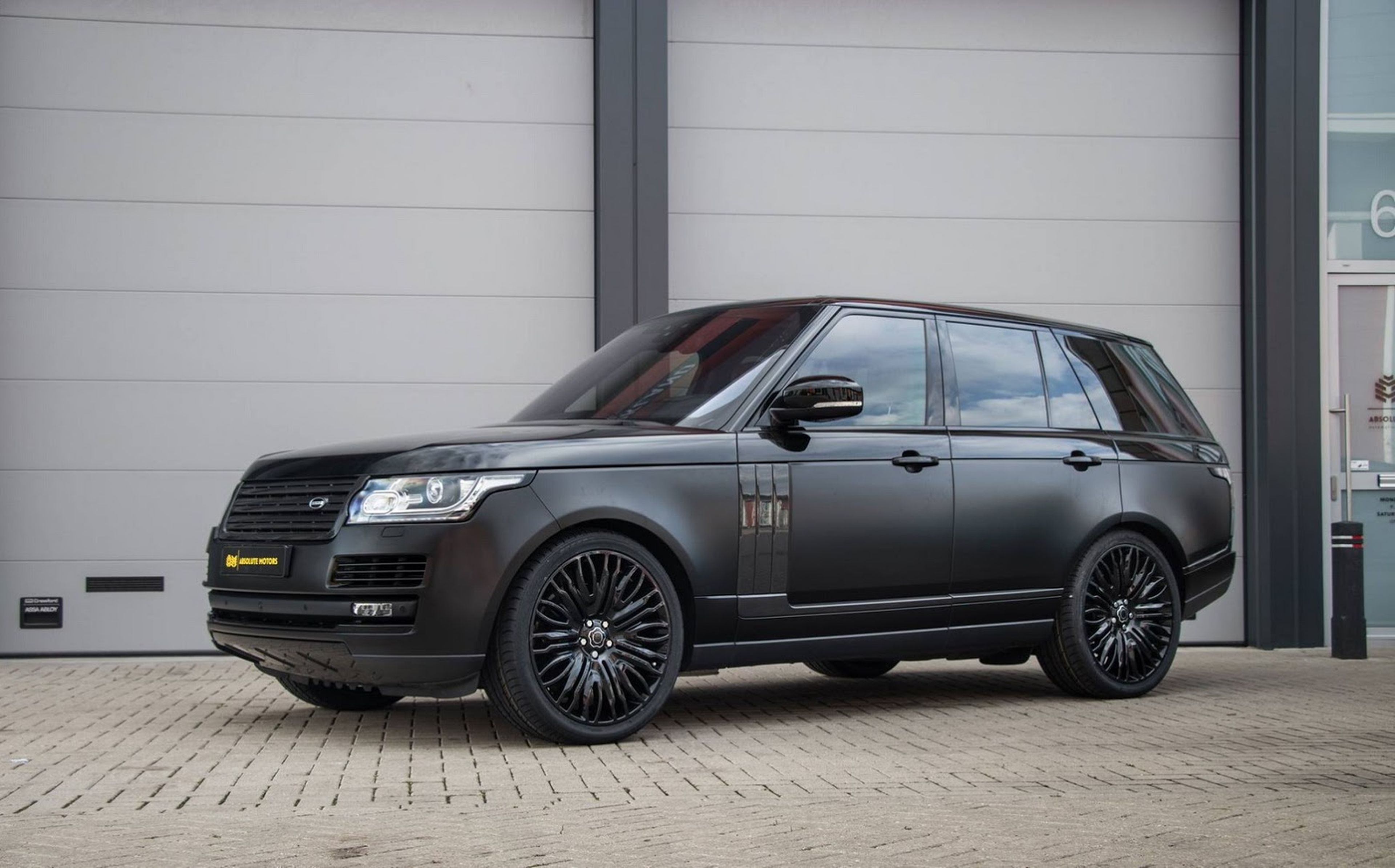 Land Rover Range Rover by Absolute Motors