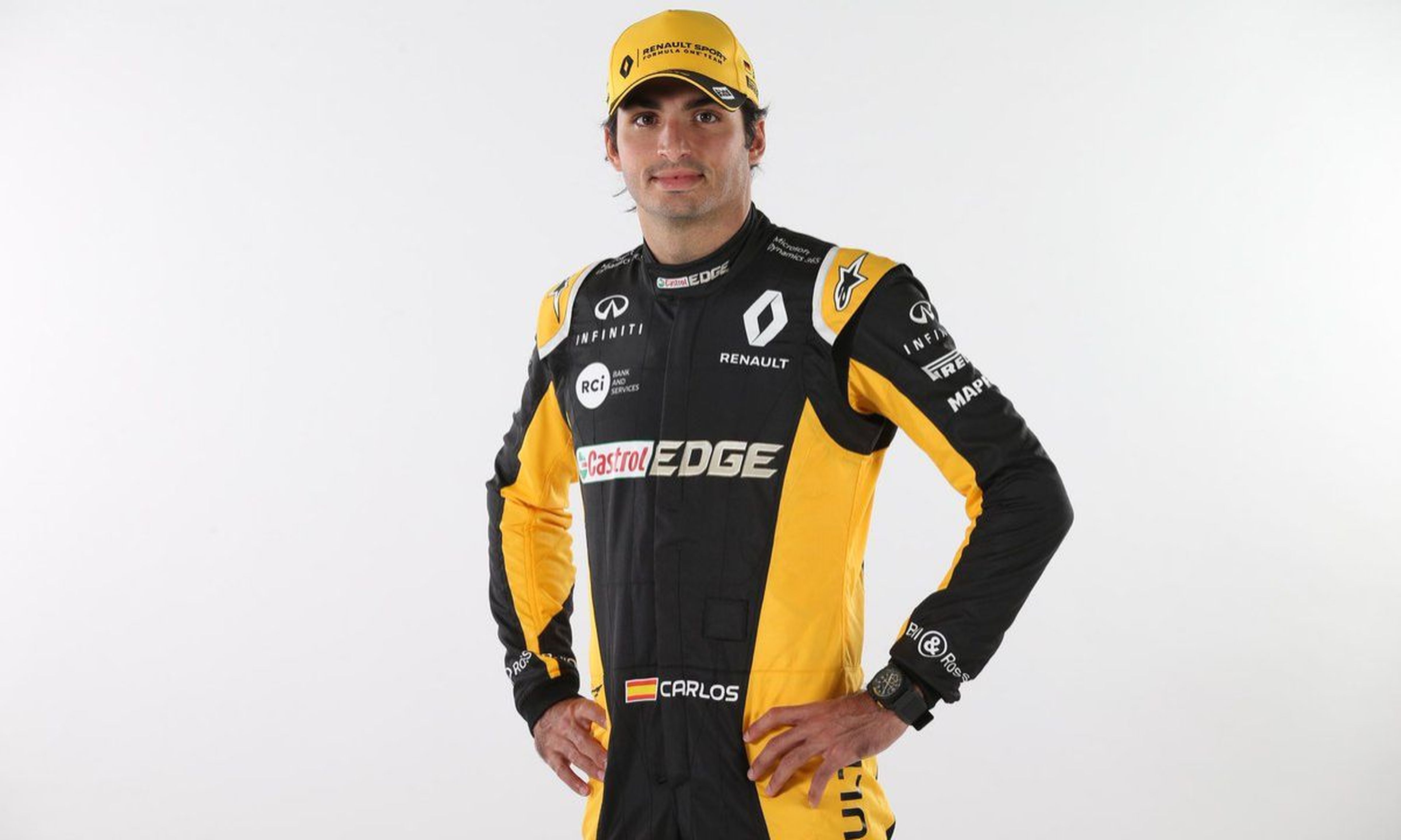 Carlos Sainz ya viste de Renault